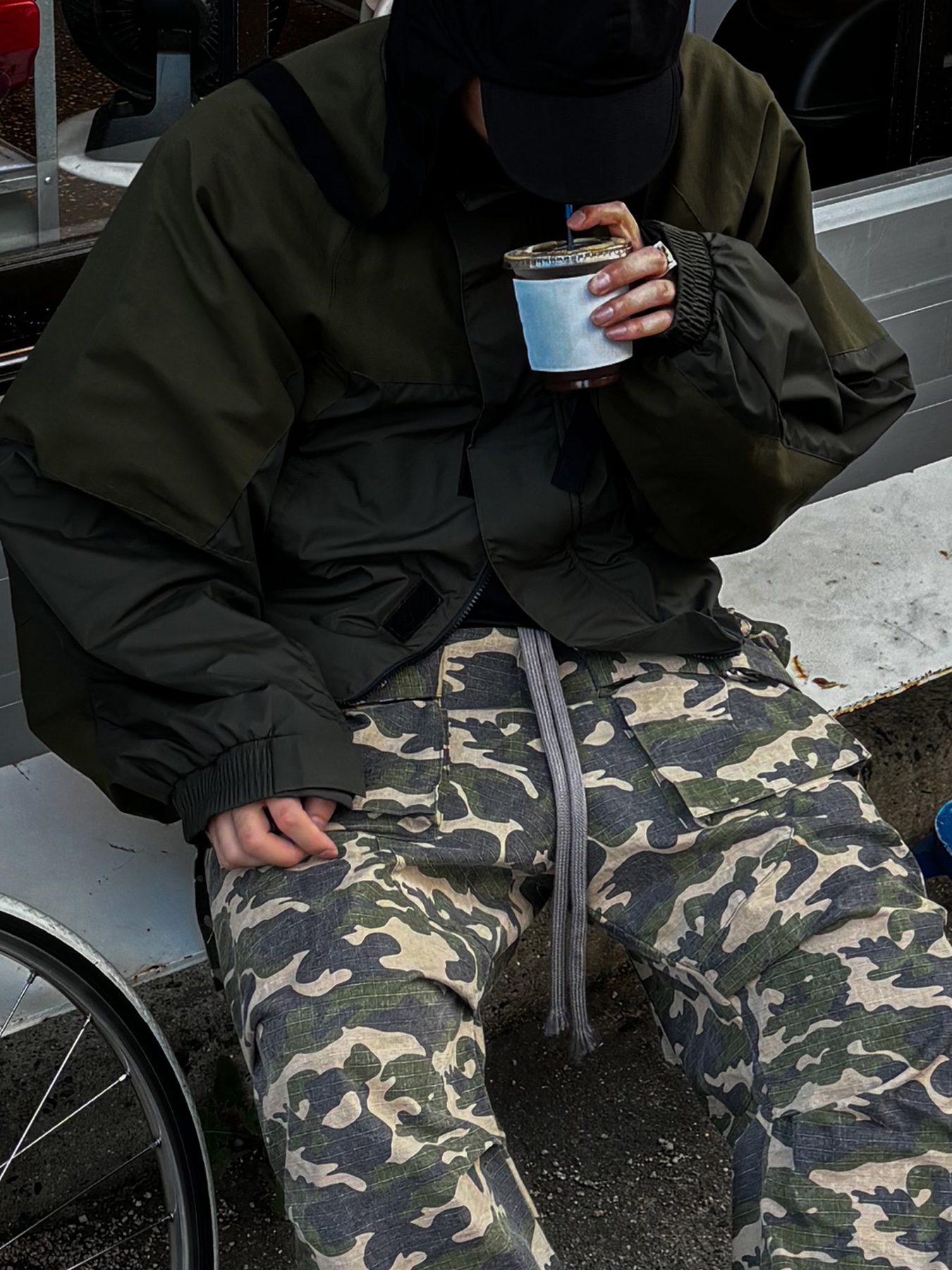 Wapworks Wide Safety Cargo Pants Camo 착용 스타일 - 4