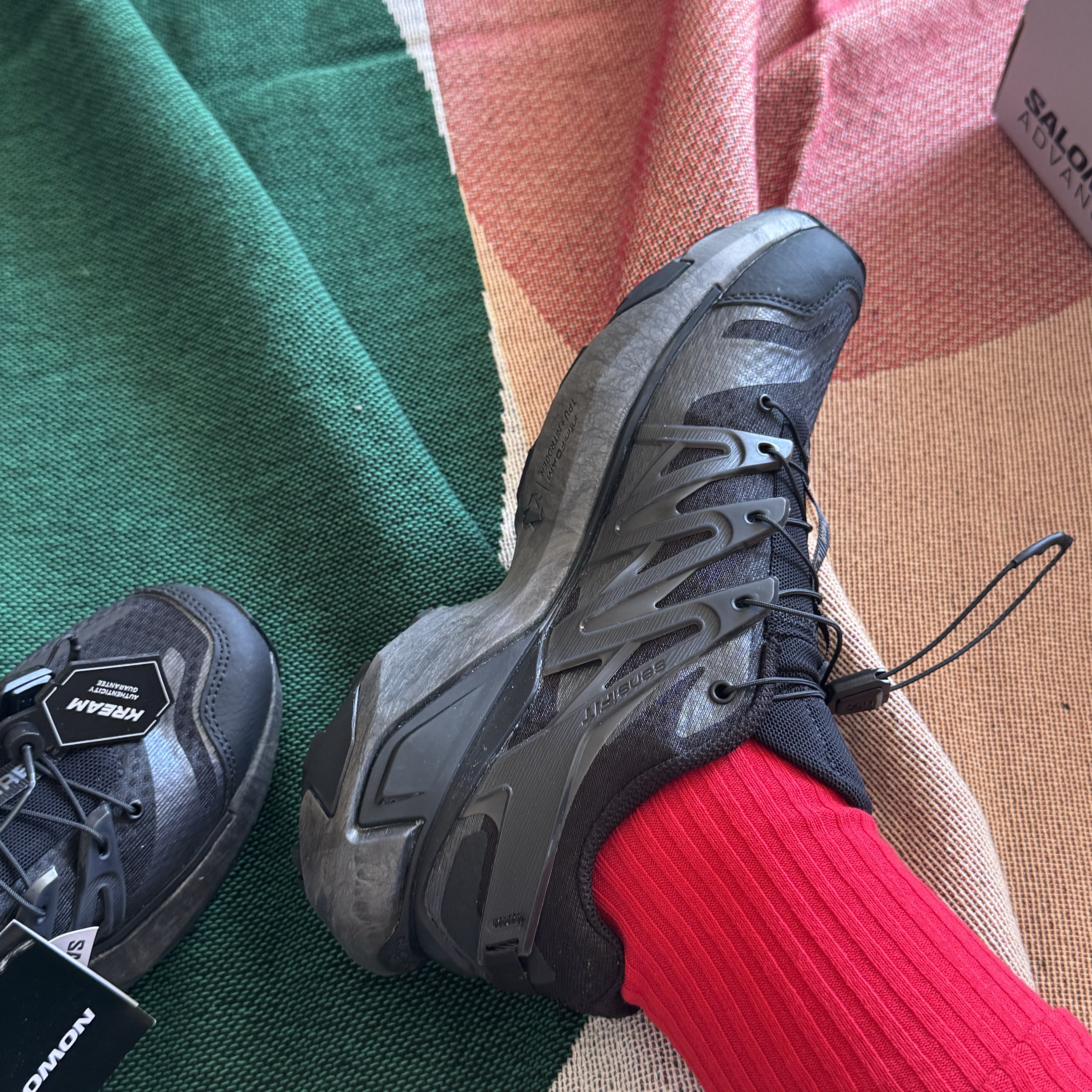 Salomon XT PU.RE ADV Black Phantom 착용 스타일