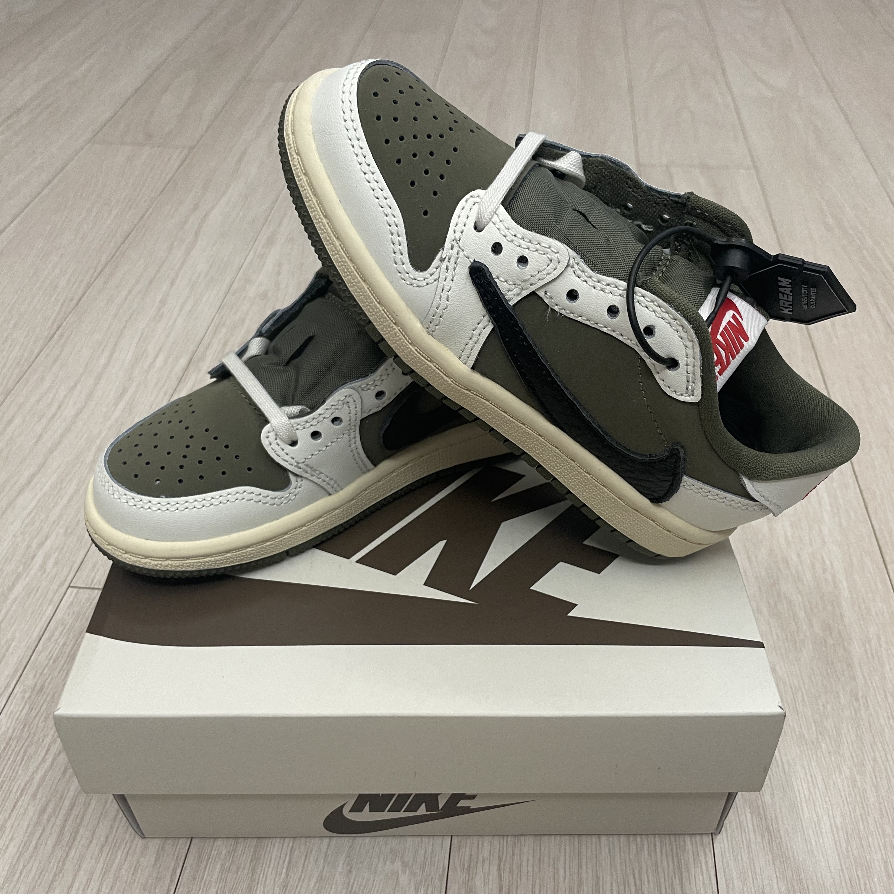 (PS) Jordan 1 x Travis Scott Retro Low OG SP Reverse Olive 착용 스타일