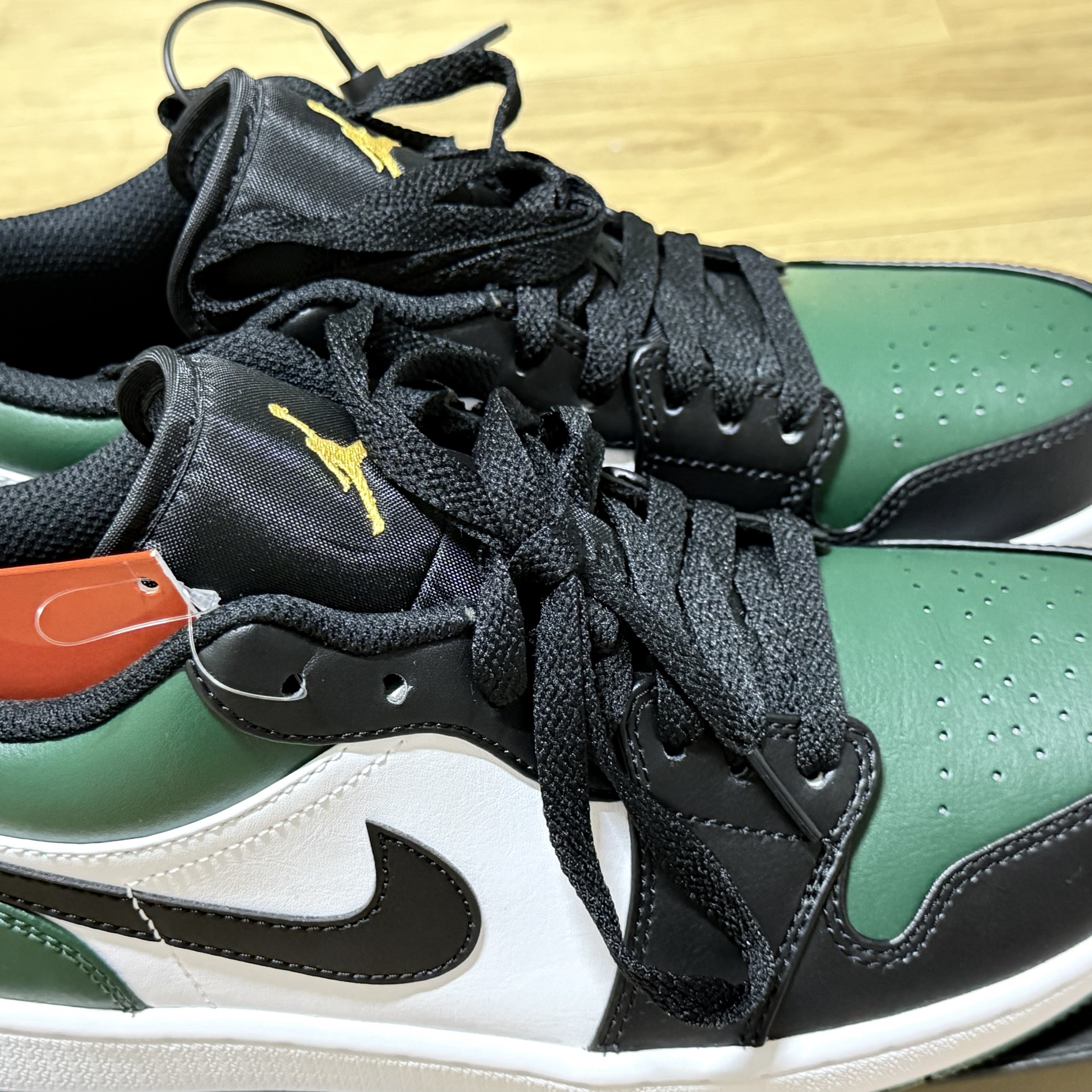 Jordan 1 Low Green Toe 착용 스타일 - 3