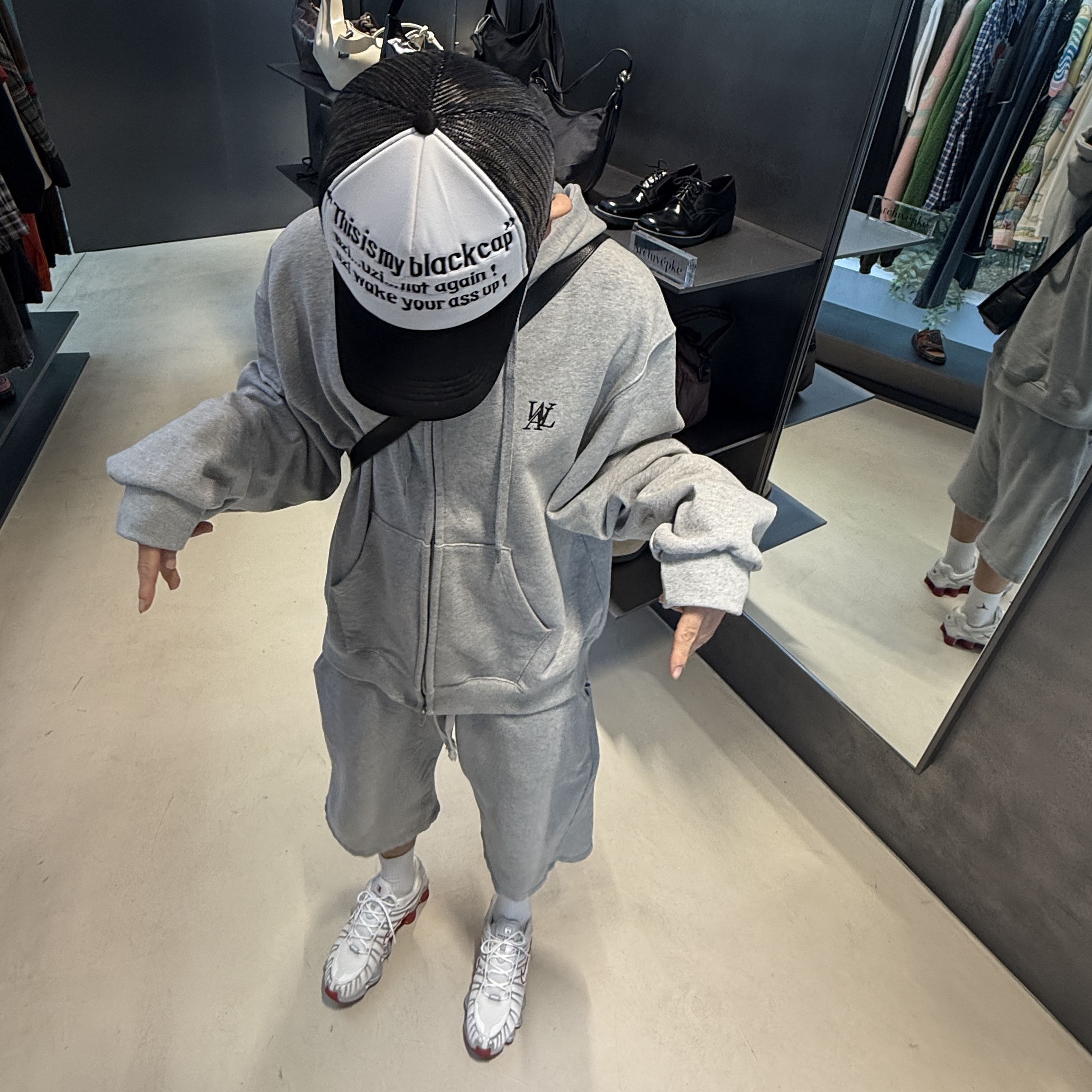 (W) Nike Shox TL Platinum Tint 착용 스타일 - 2