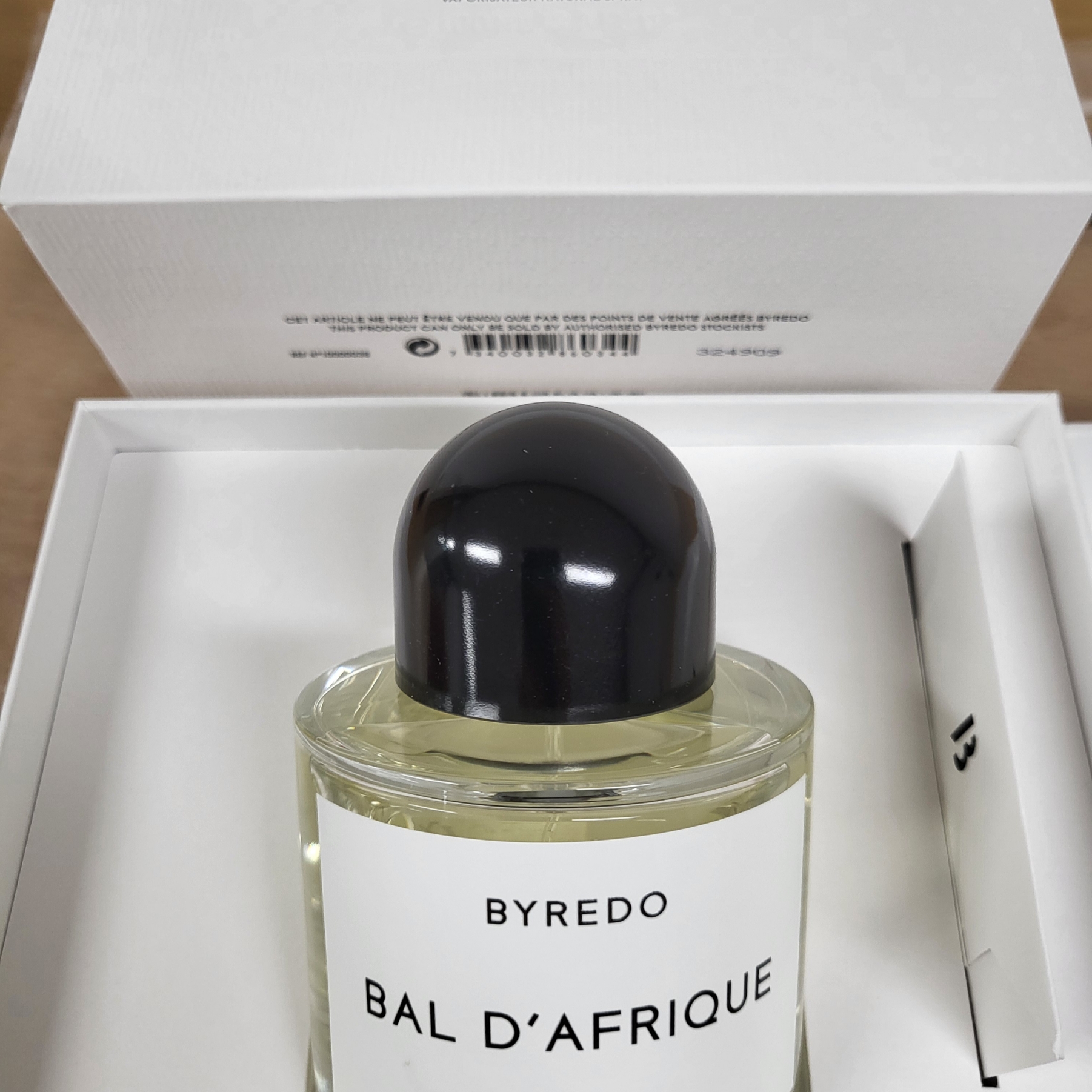 Byredo Bal d'Afrique Eau De Parfum 100ml 착용 스타일 - 2