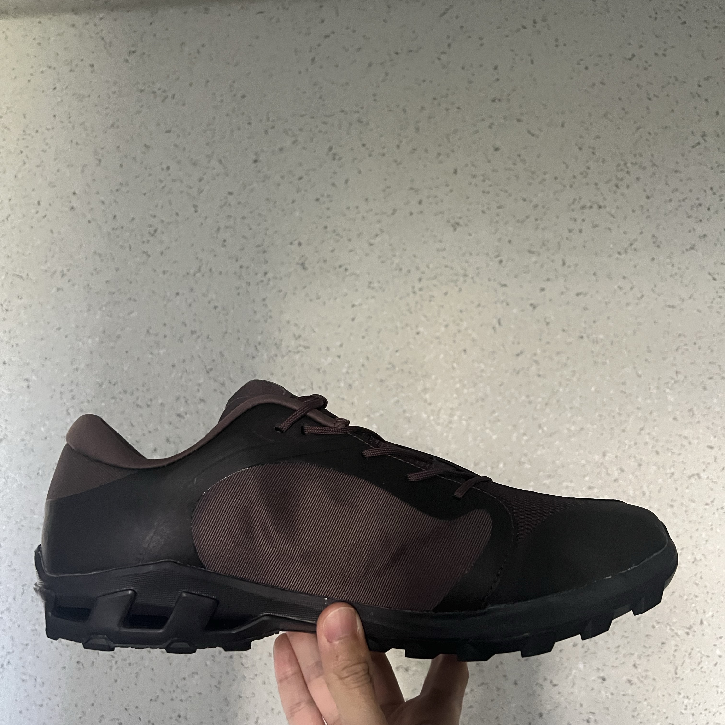 On Running x Post Archive Faction (Paf) Cloudventure Peak Cacao Espresso 착용 스타일 - 4