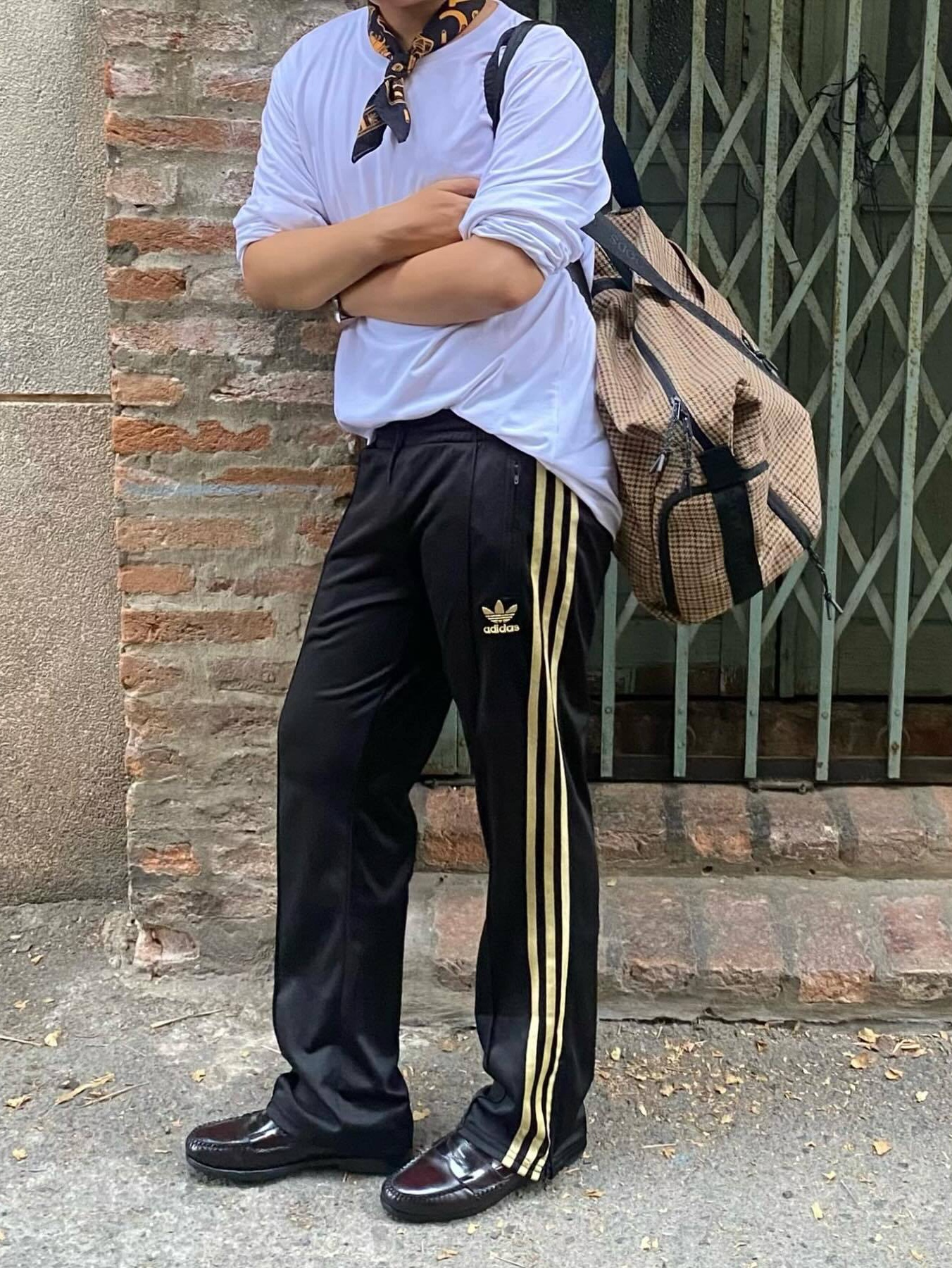 Adidas Adicolor Classics Firebird Track Pants Night Indigo - KR Sizing, Palace x Adidas Firebird Track Pants Black - 23SS 착용 스타일 - 3