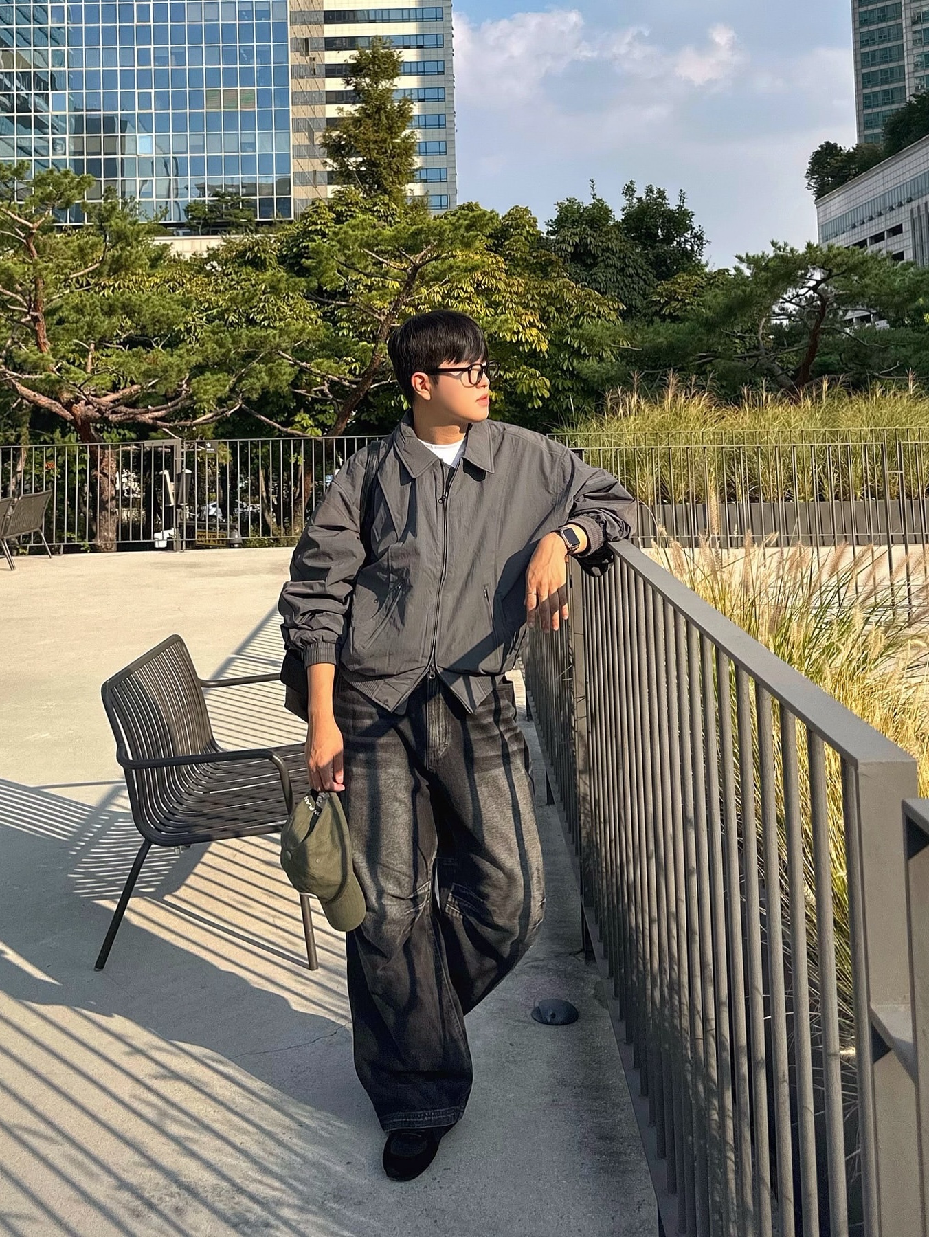 [KREAM 단독] BLR Double Trident Washing Wide Denim Pants Black, [KREAM 단독] BLR Double Trident Washing Wide Denim Pants Blue 착용 스타일