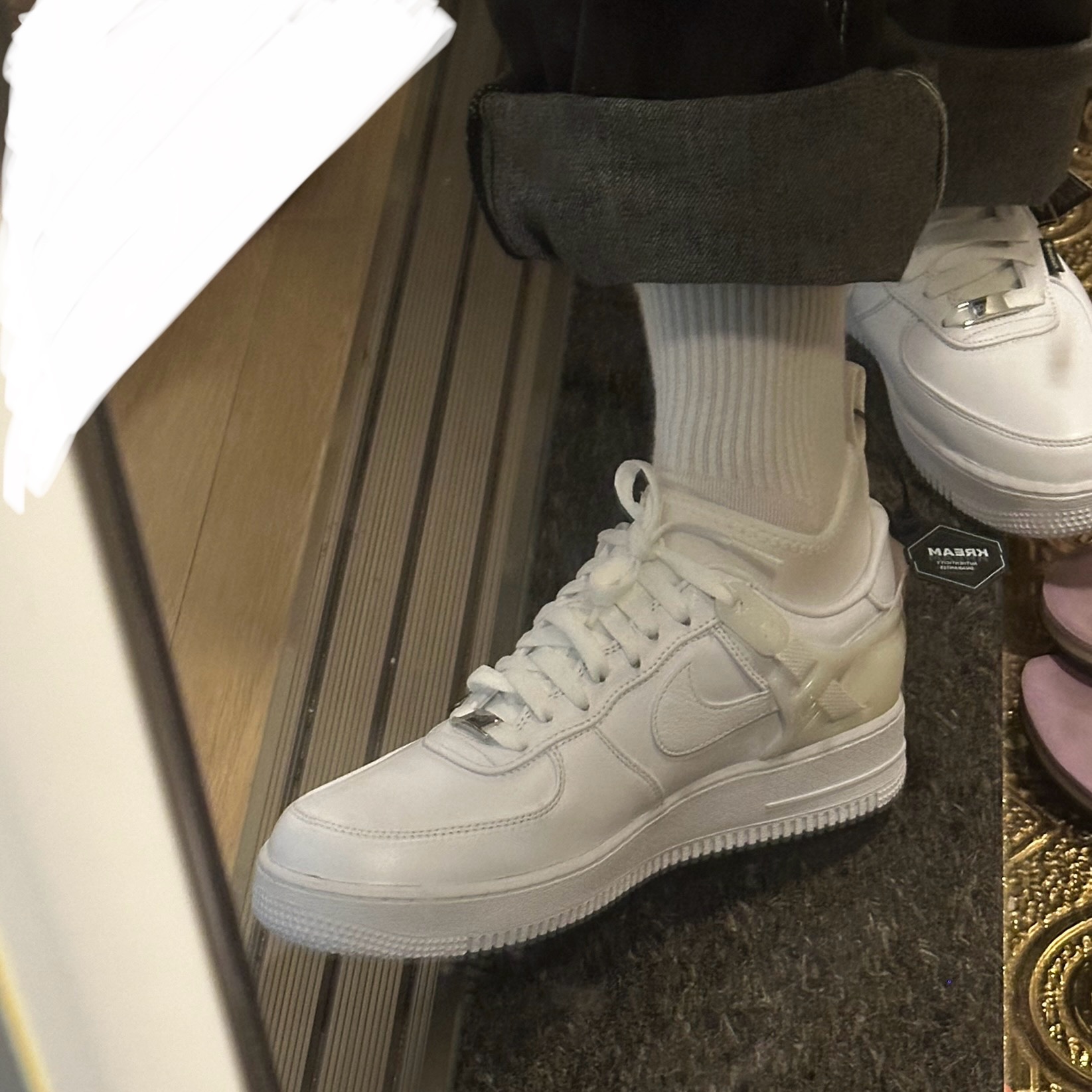 Nike x Undercover Air Force 1 Low SP White 착용 스타일 - 2