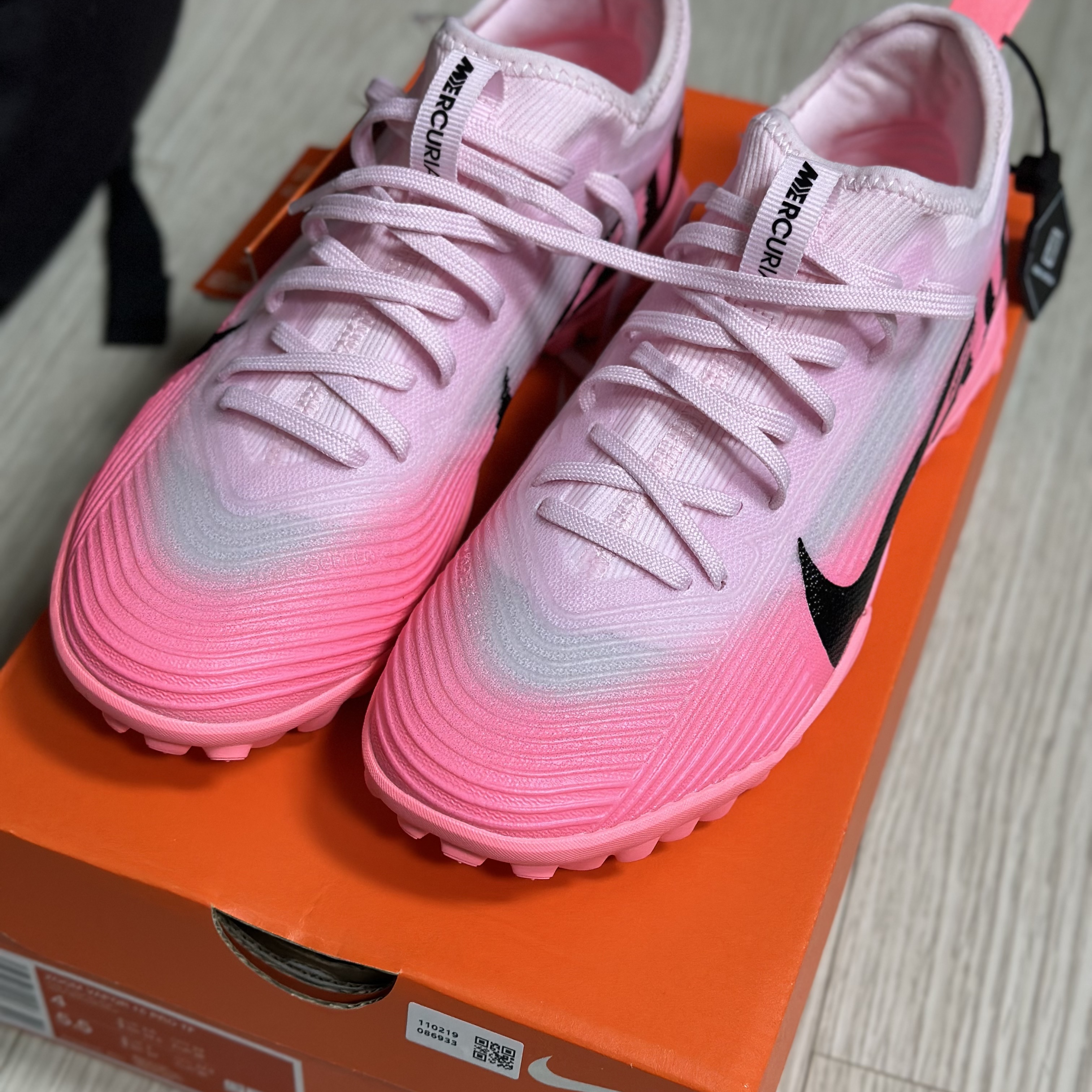Nike Zoom Mercurial Vapor 15 Pro TF Pink Foam Black 착용 스타일