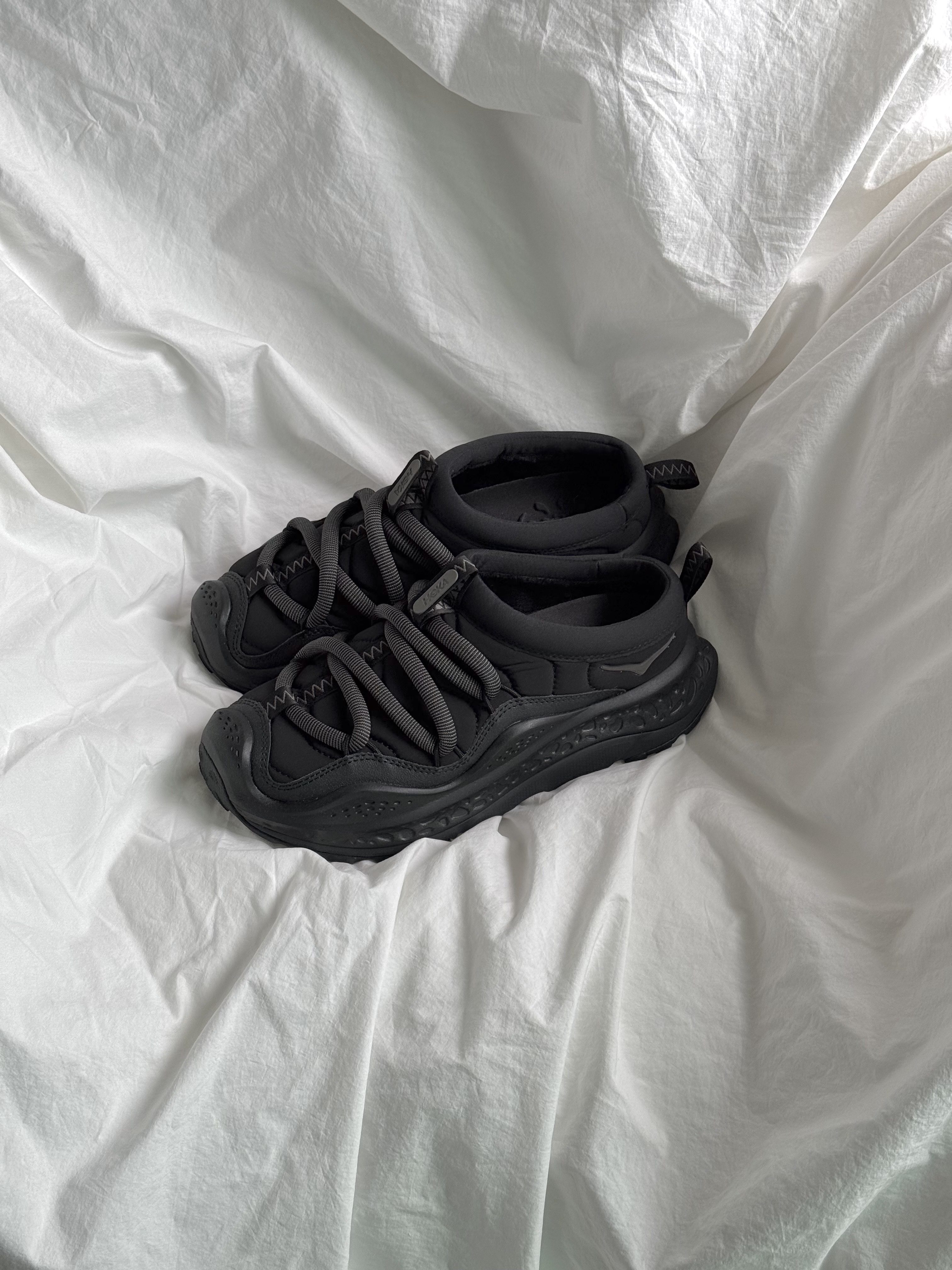 Hoka Ora Primo Black 착용 스타일 - 7