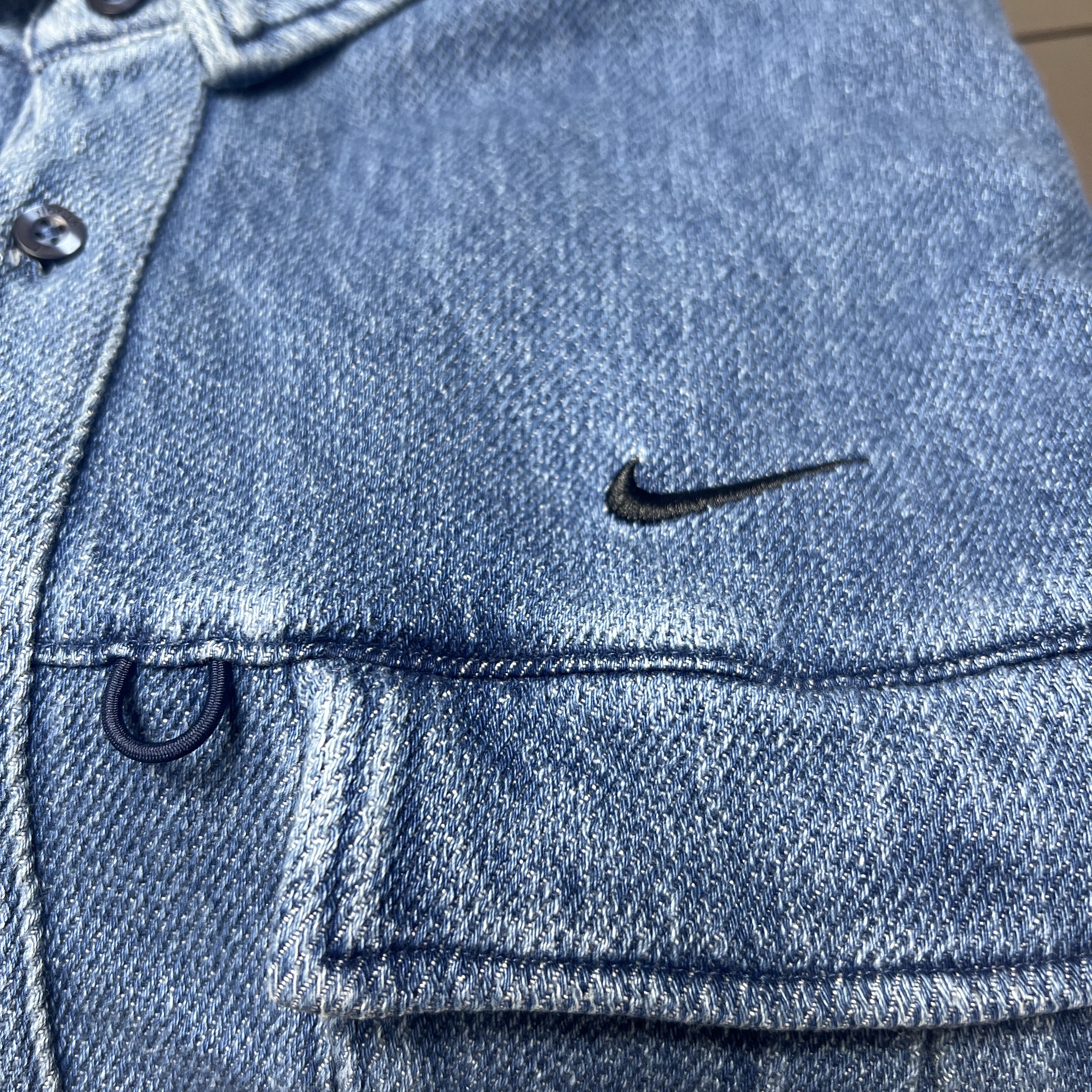 Nike x Drake Nocta Opal Lily Pad Denim Shirt French Blue (FZ3260-486) 착용 스타일 - 3
