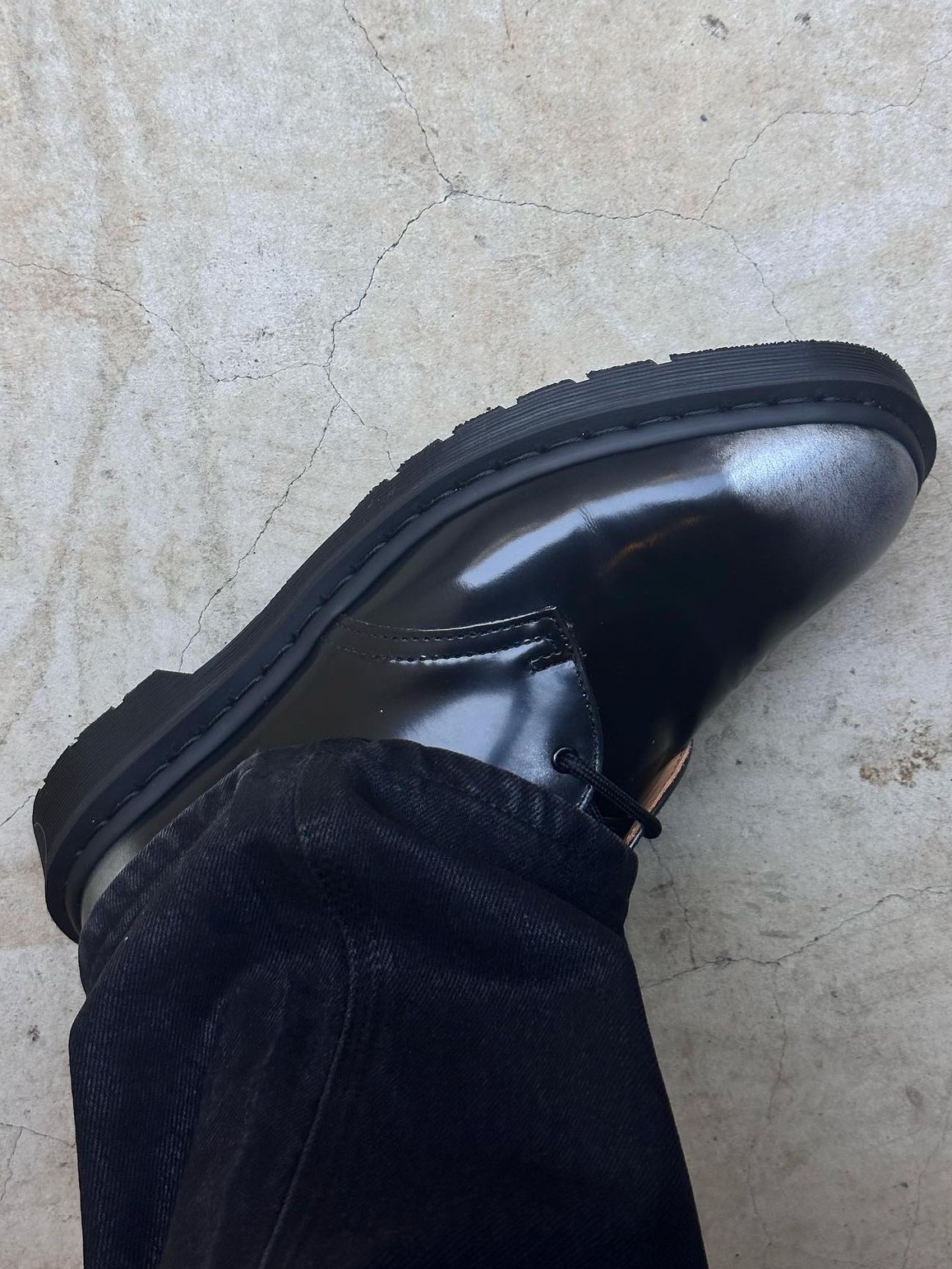 Dr. Martens x Supreme 1461 Multi, Dr. Martens x Supreme 1461 Gray Silver 착용 스타일 - 6