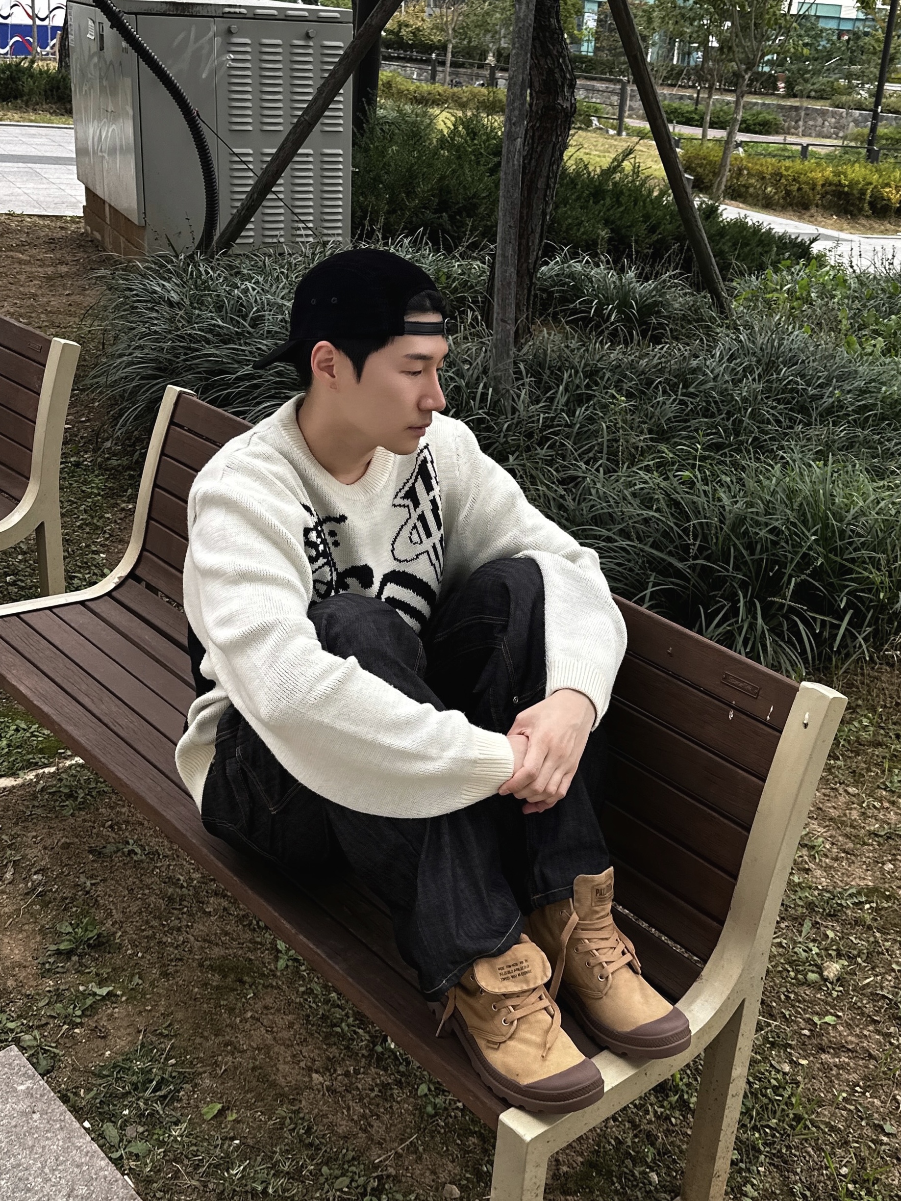 Nike x Stussy NRG LS Knit Sweater Fossil (DR2893-238), Nike x Stussy NRG LS Knit Sweater Fossil (DR2894-238) 착용 스타일 - 2