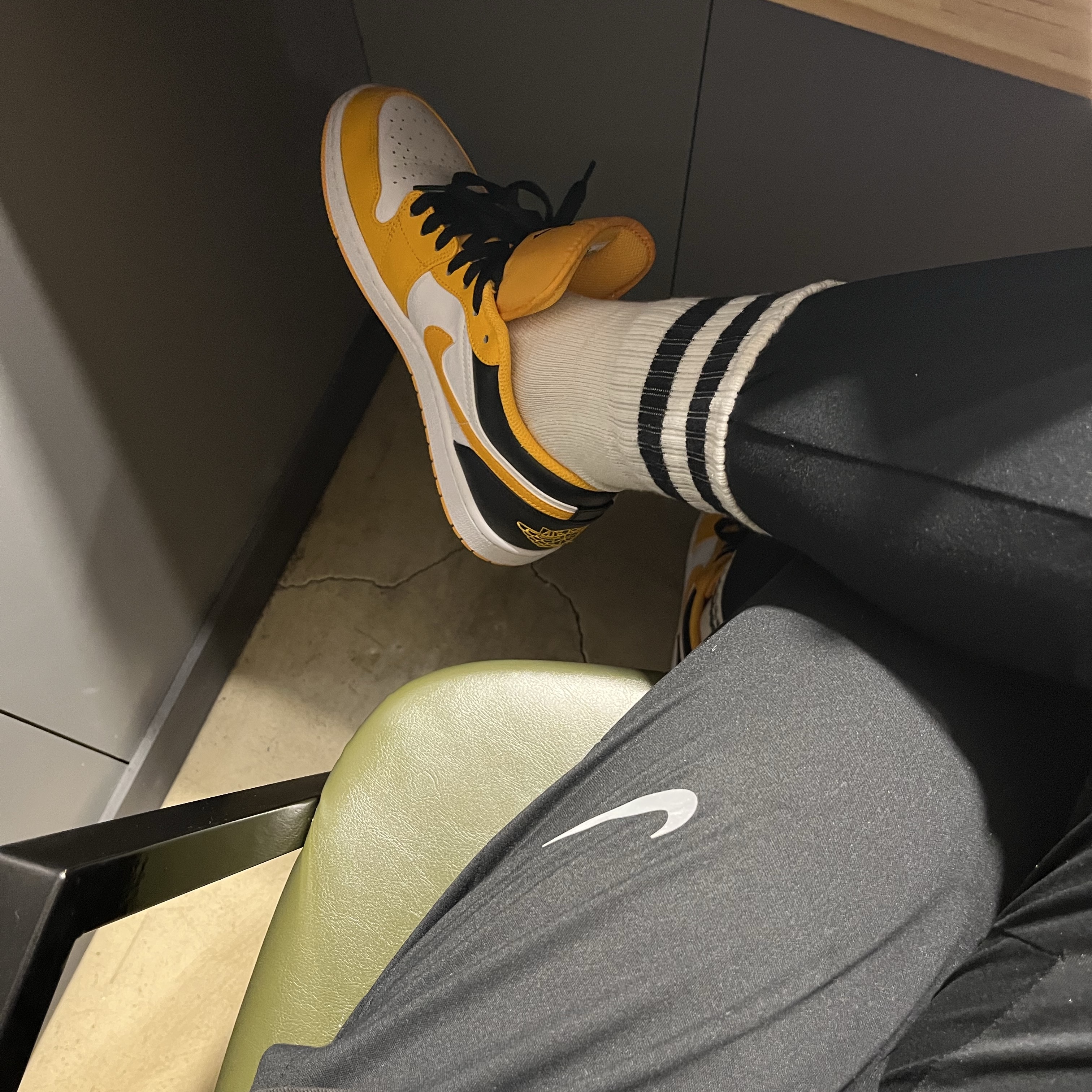 Jordan 1 Low Taxi 착용 스타일 - 2