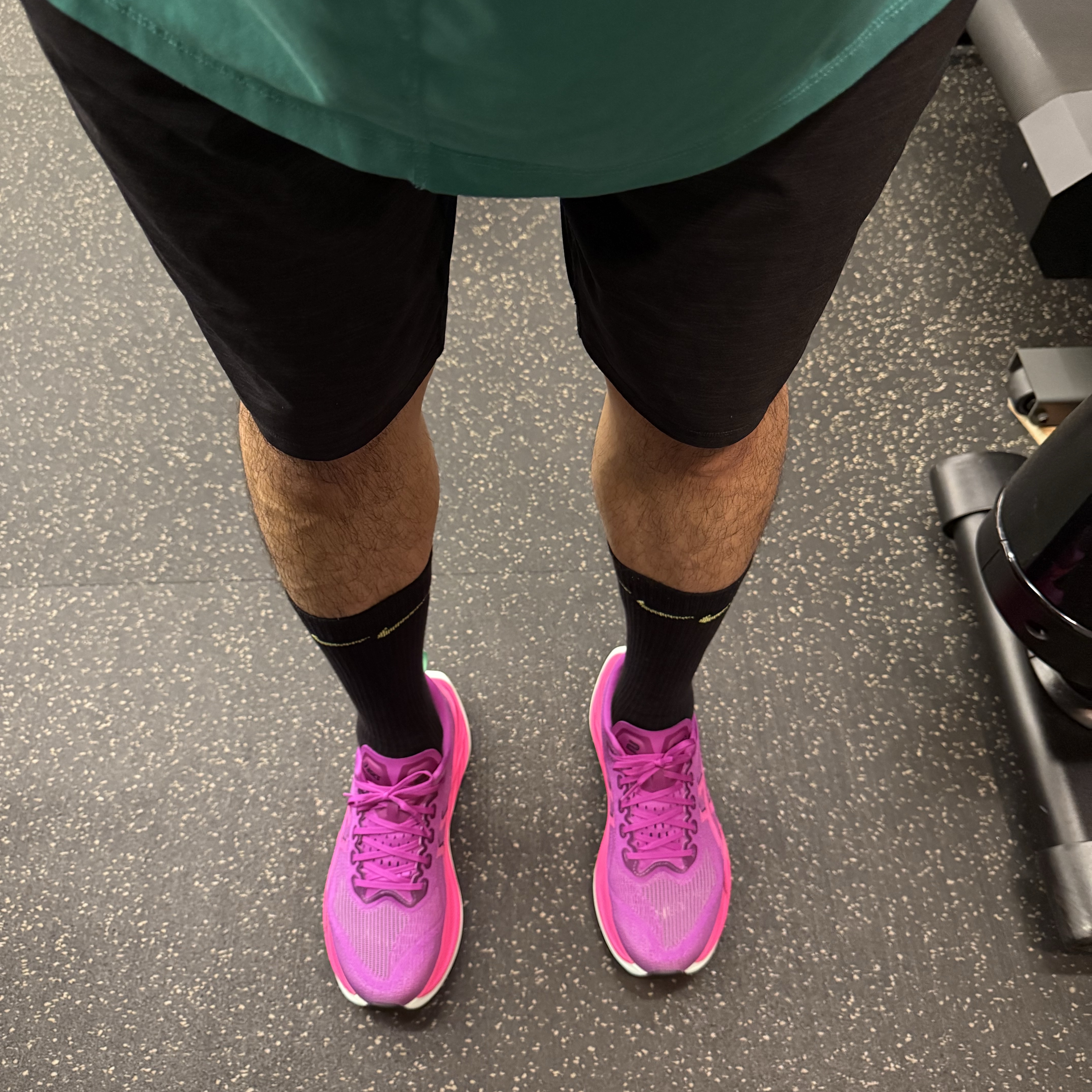 Asics Superblast 2 Bold Magenta Pink Glo 착용 스타일