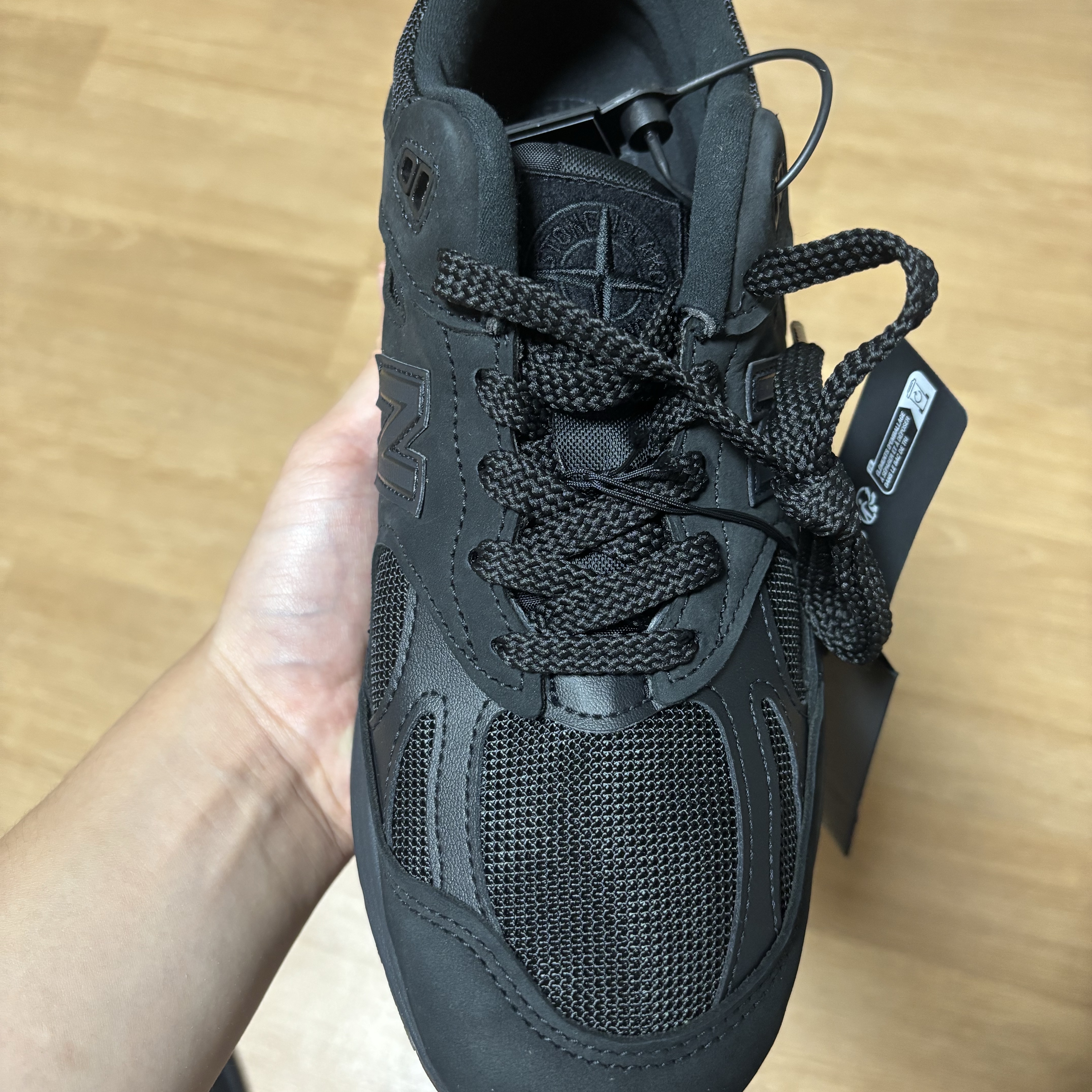 New Balance x Stone Island 991v2 Made in UK Black 착용 스타일 - 2