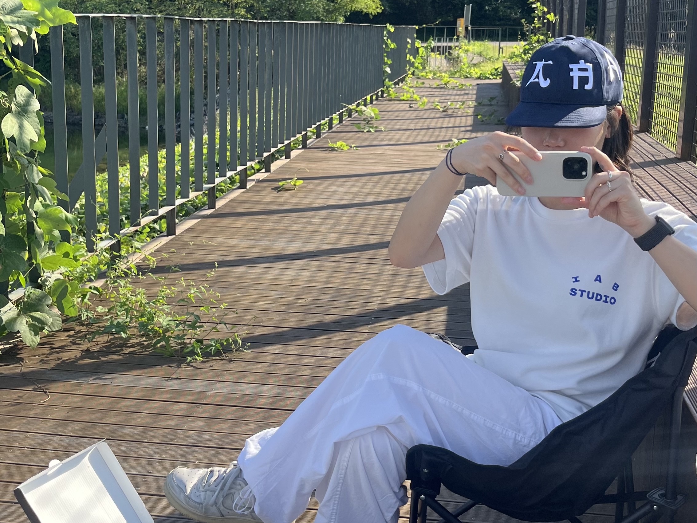 IAB Studio 10th Anniversary T-Shirt White, Hyukoh x Sunsetrollercoaster AAA AAAAAA Cap Navy ์ฐฉ์ฉ ์คํ์ผ - 1