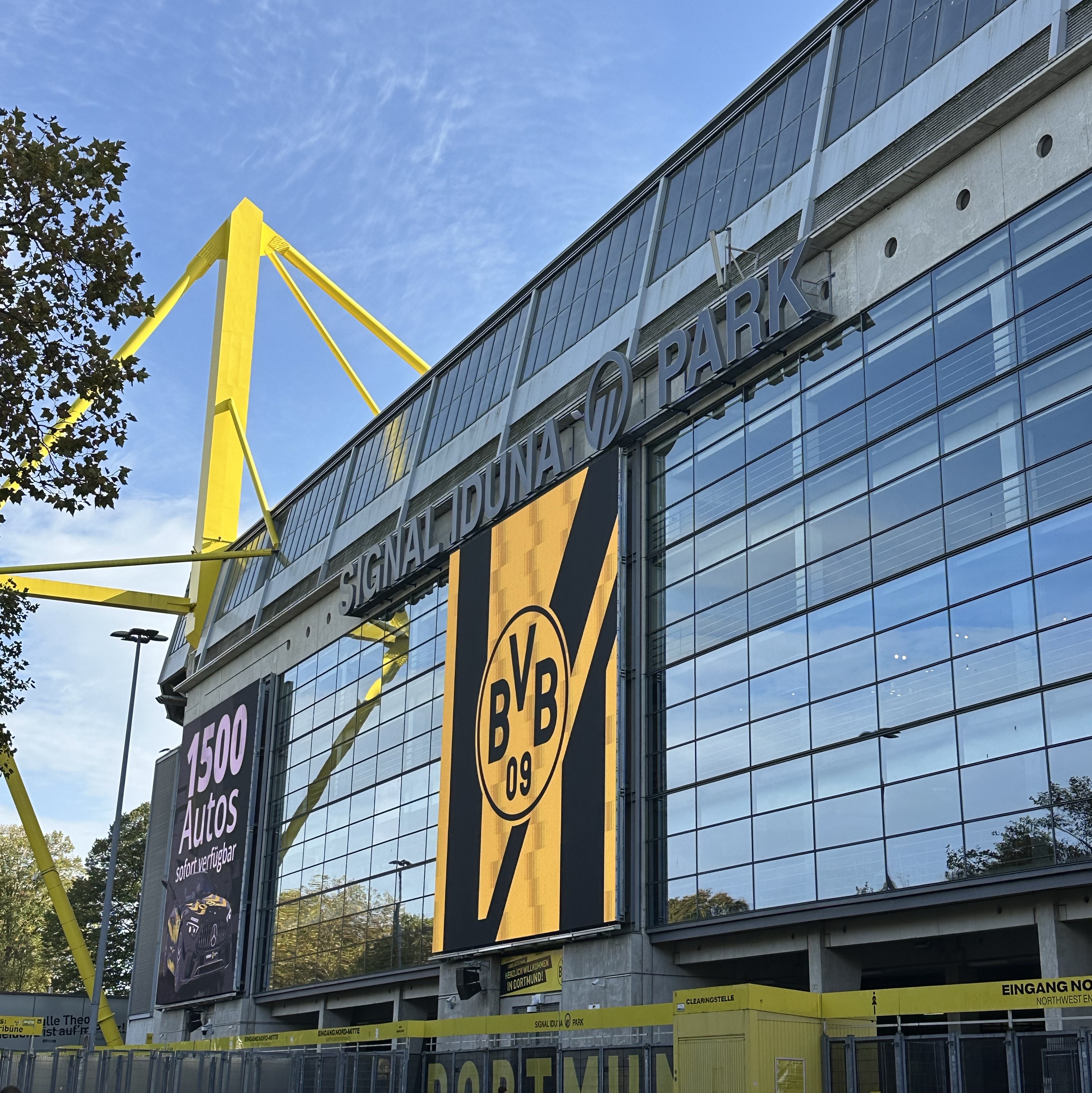 Puma Borussia Dortmund 2024/25 Home Replica Jersey Yellow Black (Non Marking Ver.) 착용 스타일 - 3