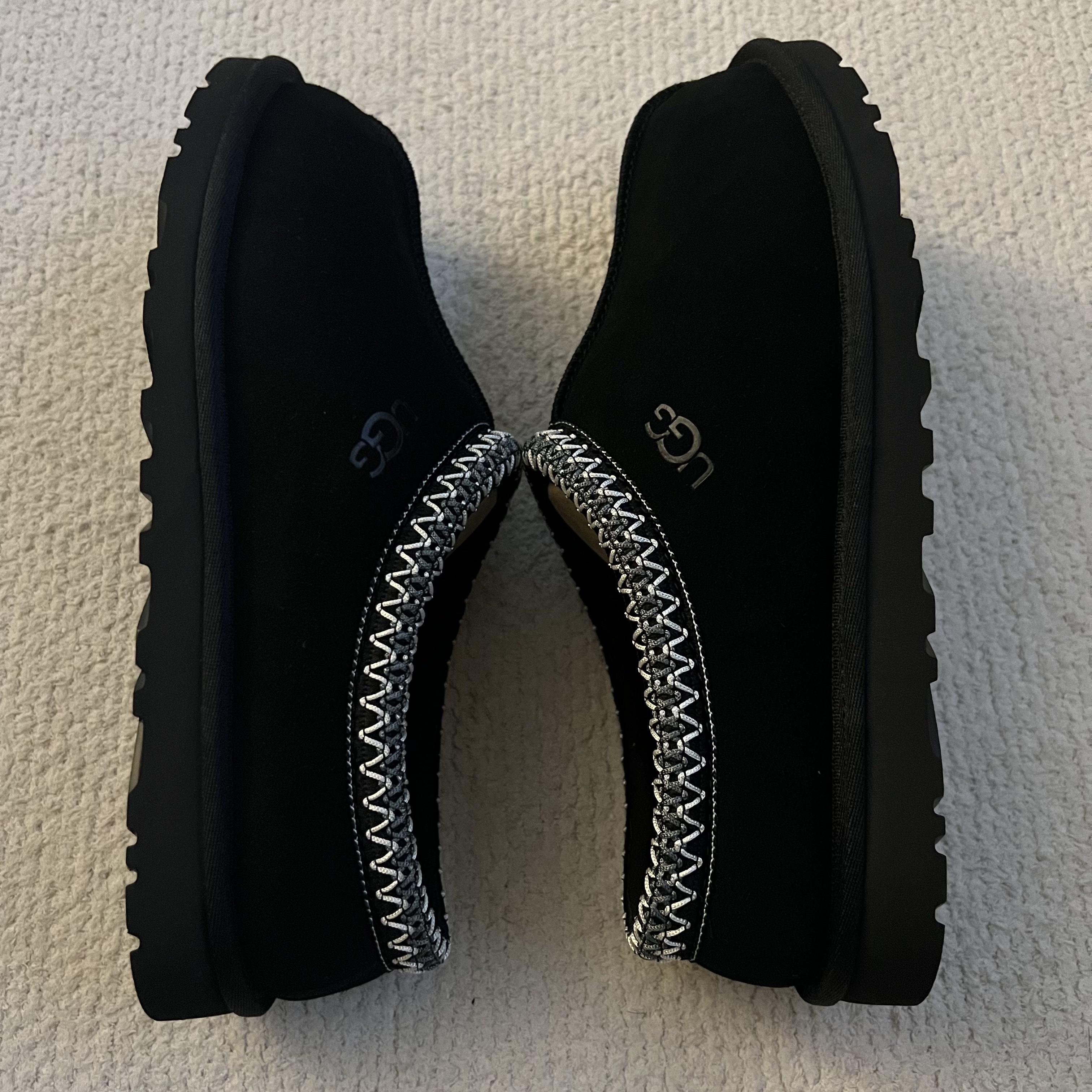 UGG Tasman Black 착용 스타일 - 4