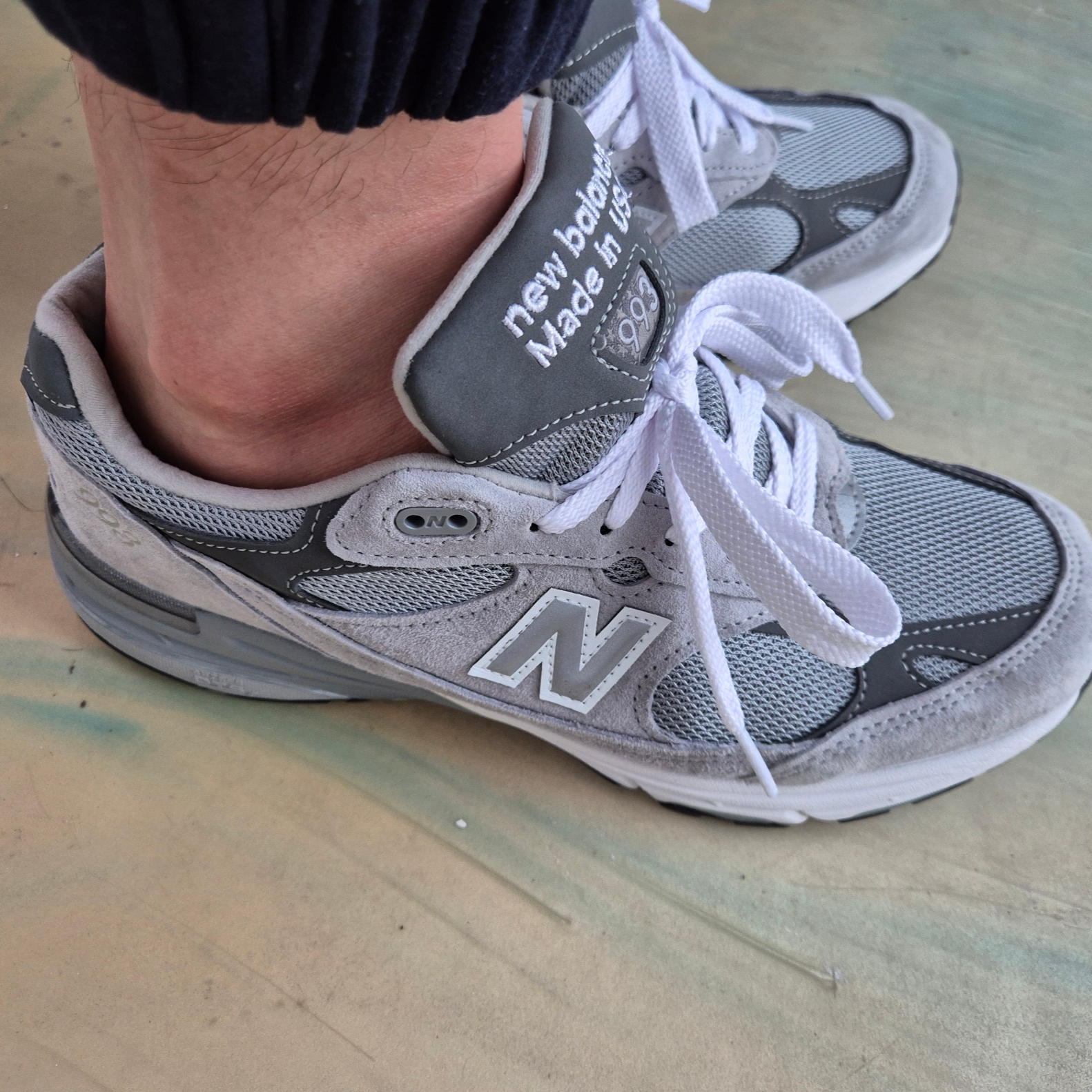 New Balance 993 Made in USA Grey - D Standard 착용 스타일