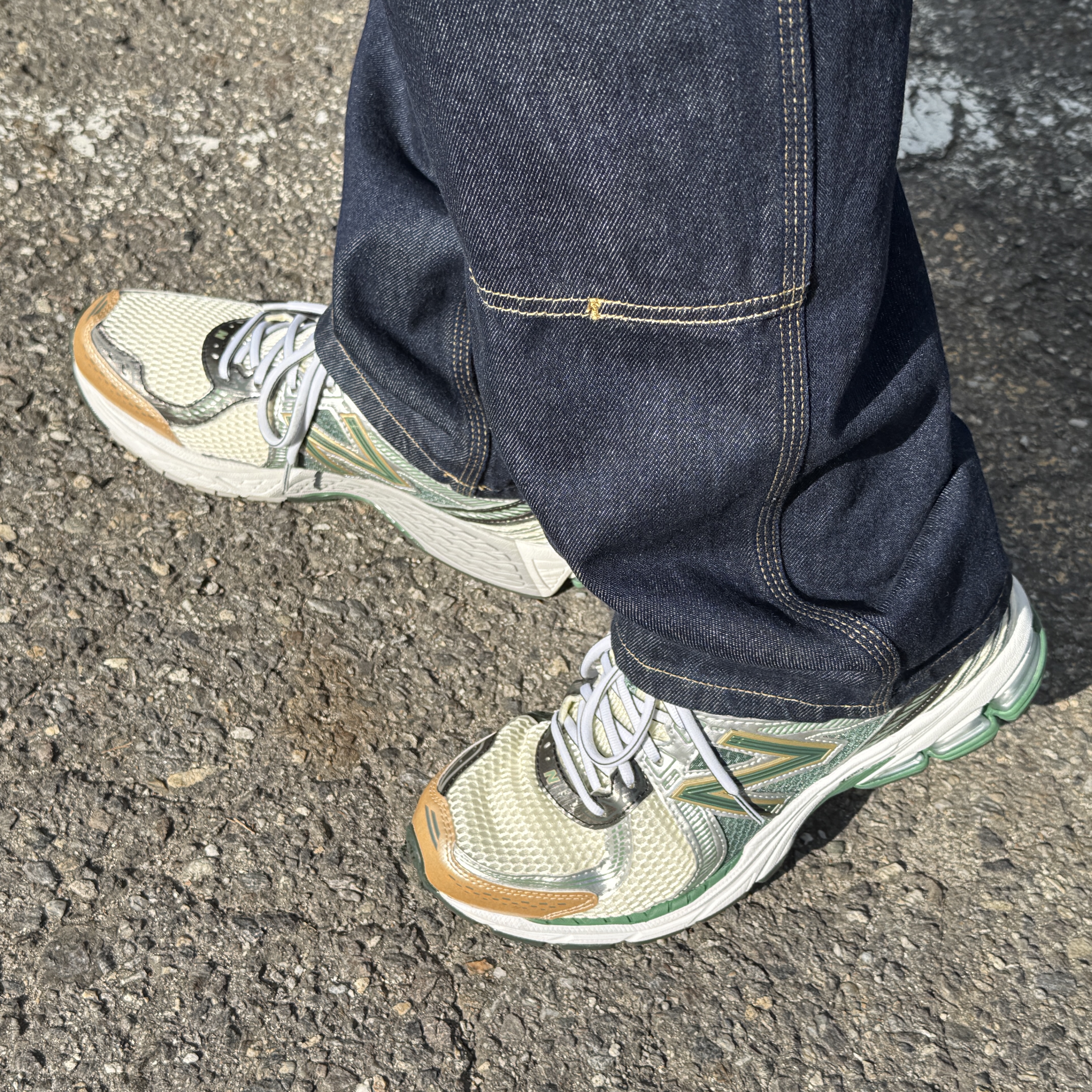 New Balance x Aime Leon Dore 860v2 Green 착용 스타일 - 1