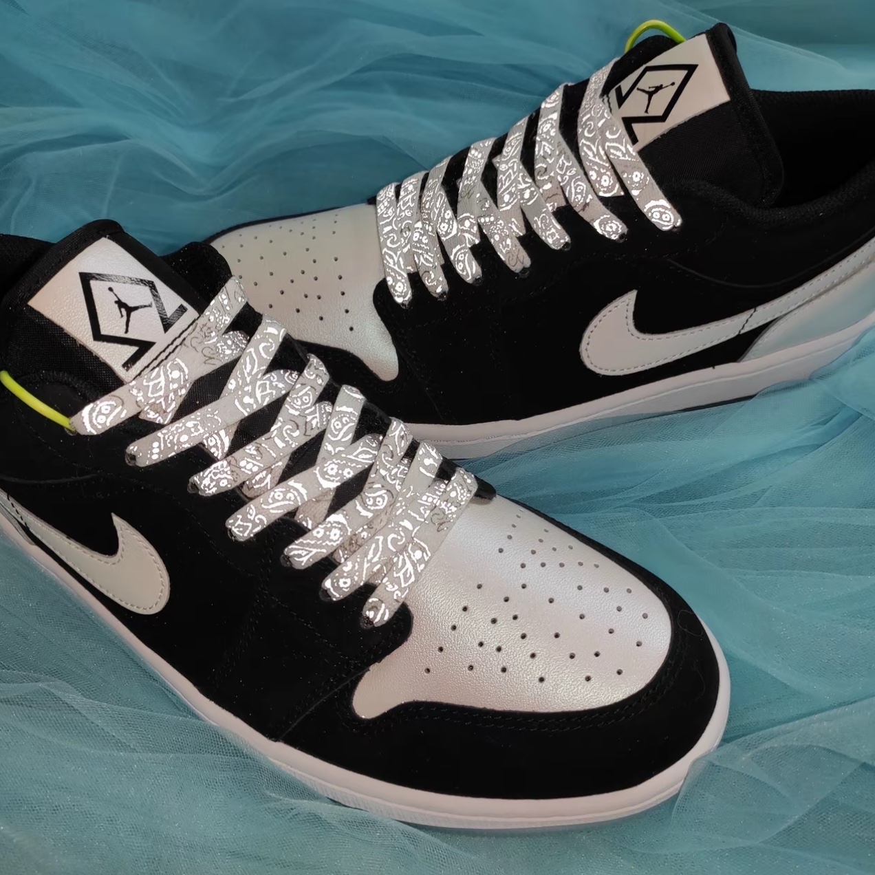 Jordan 1 Low SE Diamond 착용 스타일