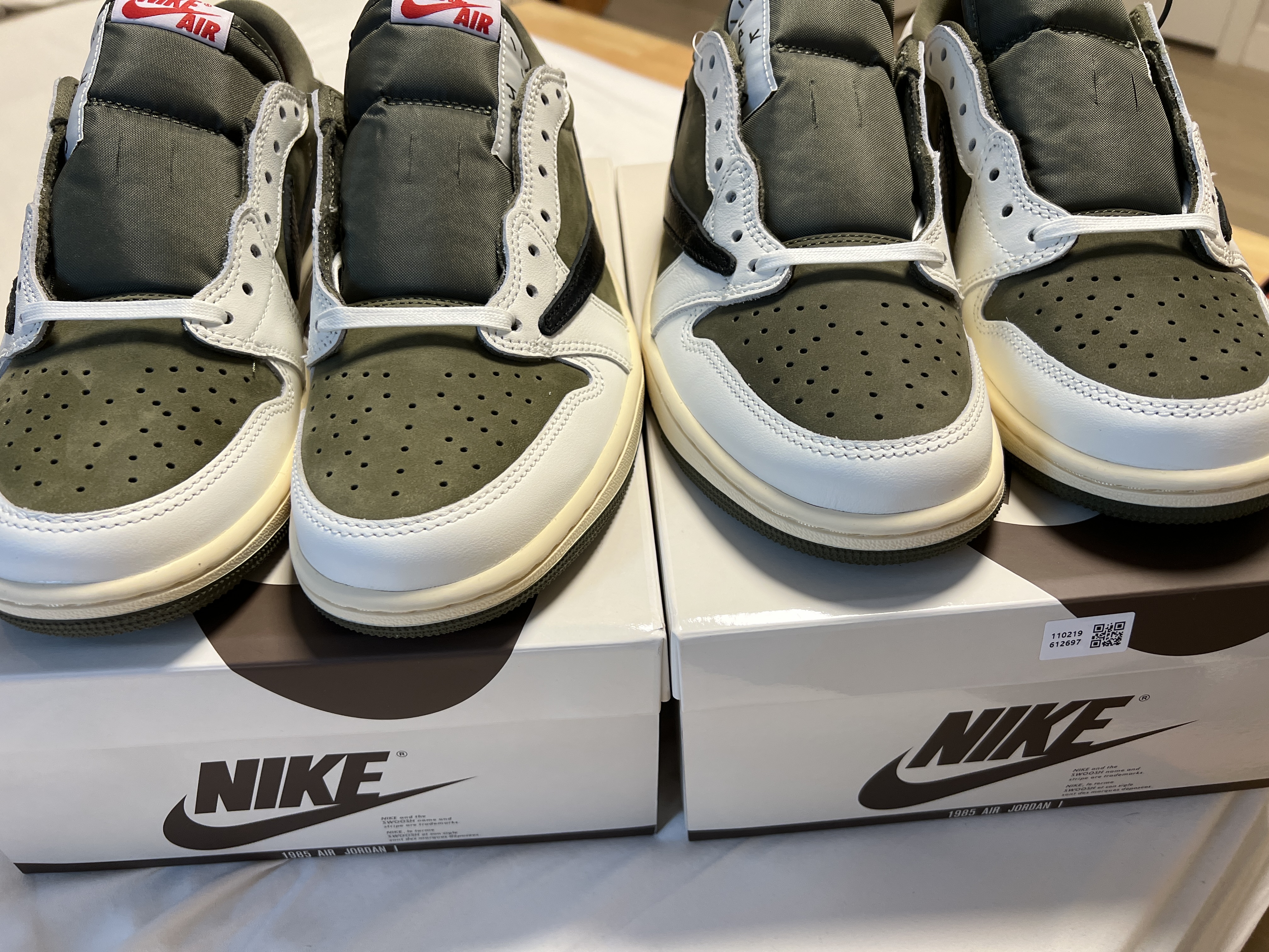 Jordan 1 x Travis Scott Retro Low OG SP Reverse Olive 착용 스타일