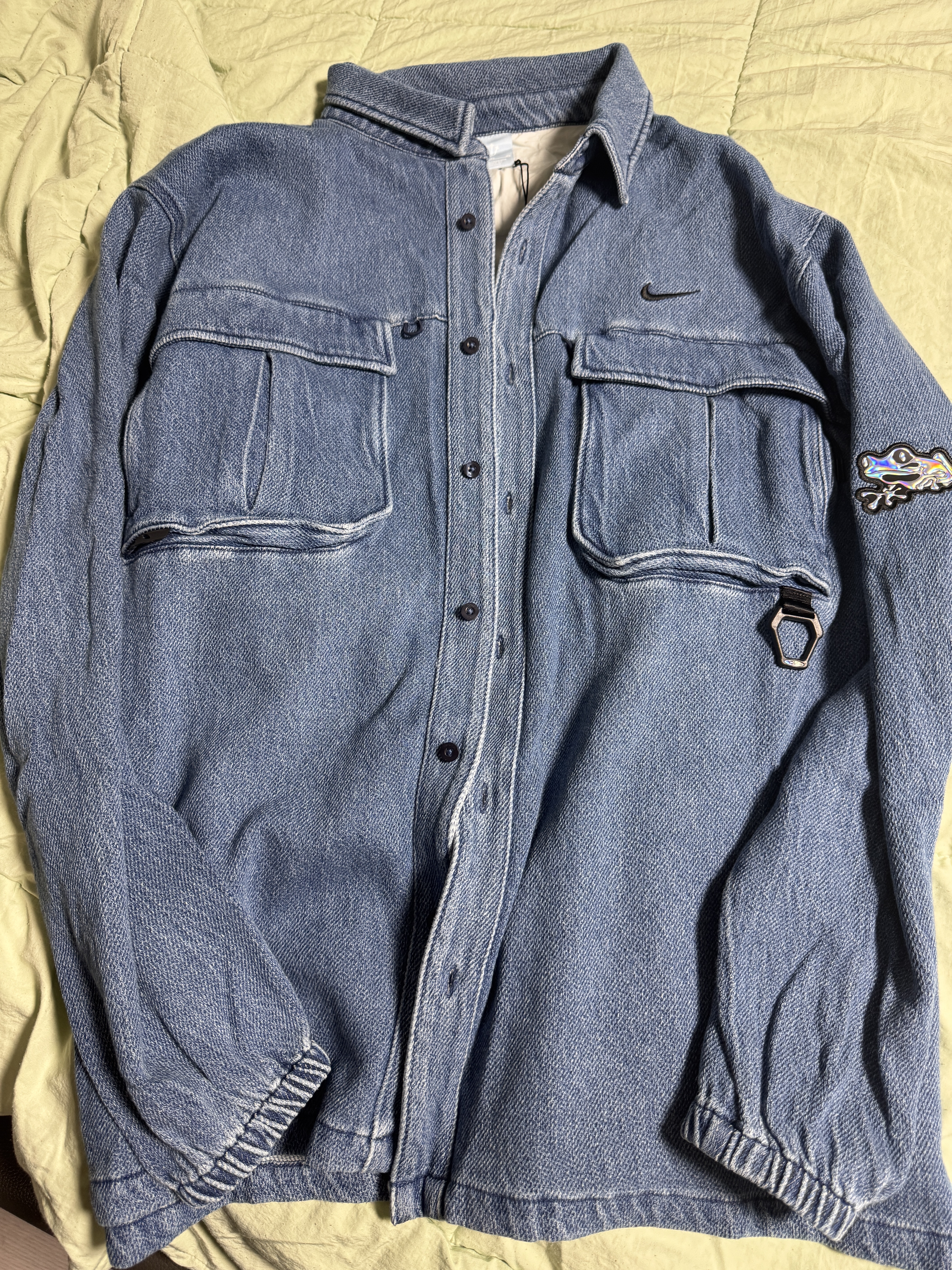 Nike x Drake Nocta Opal Lily Pad Denim Shirt French Blue (FZ3260-486) 착용 스타일