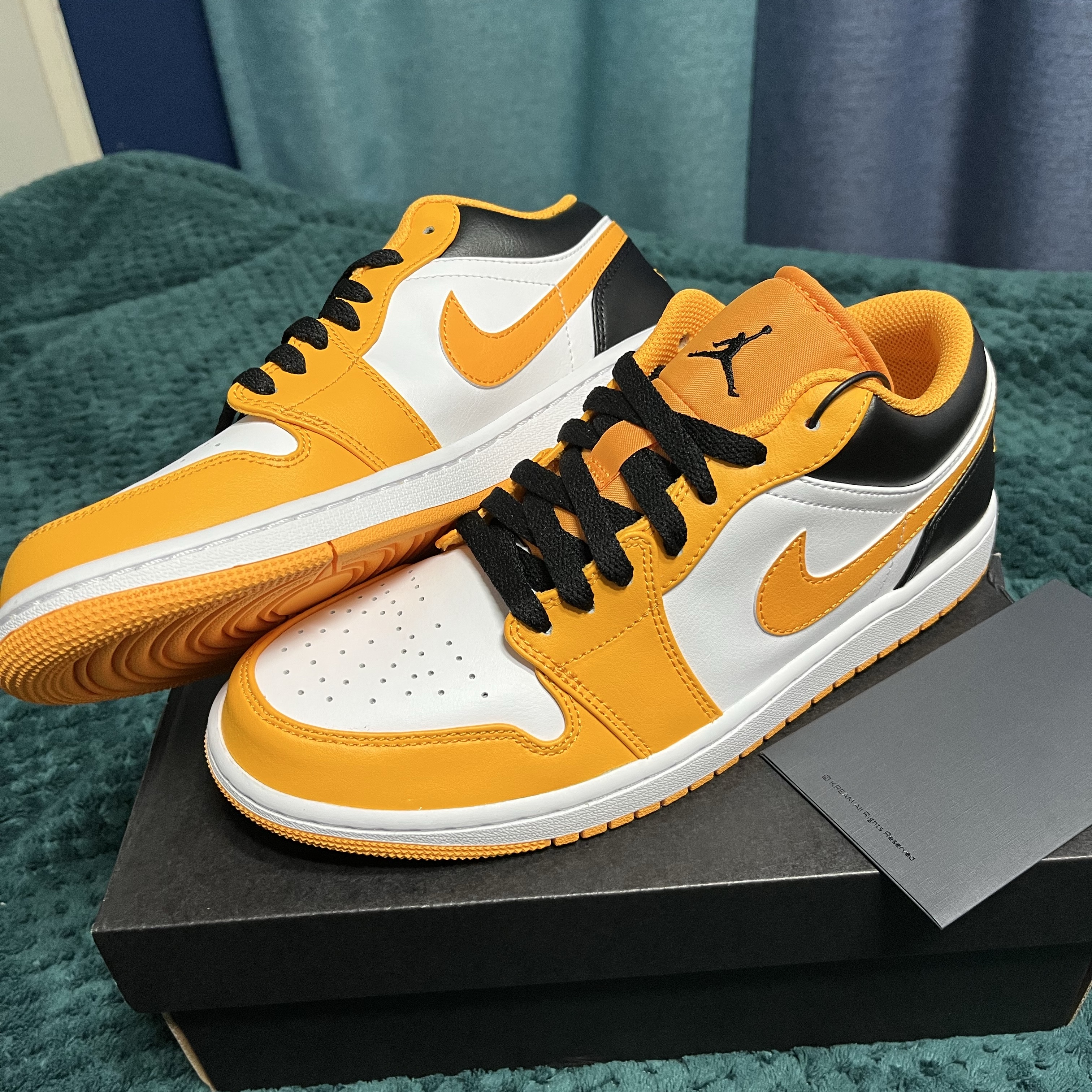 Jordan 1 Low Taxi 착용 스타일 - 1