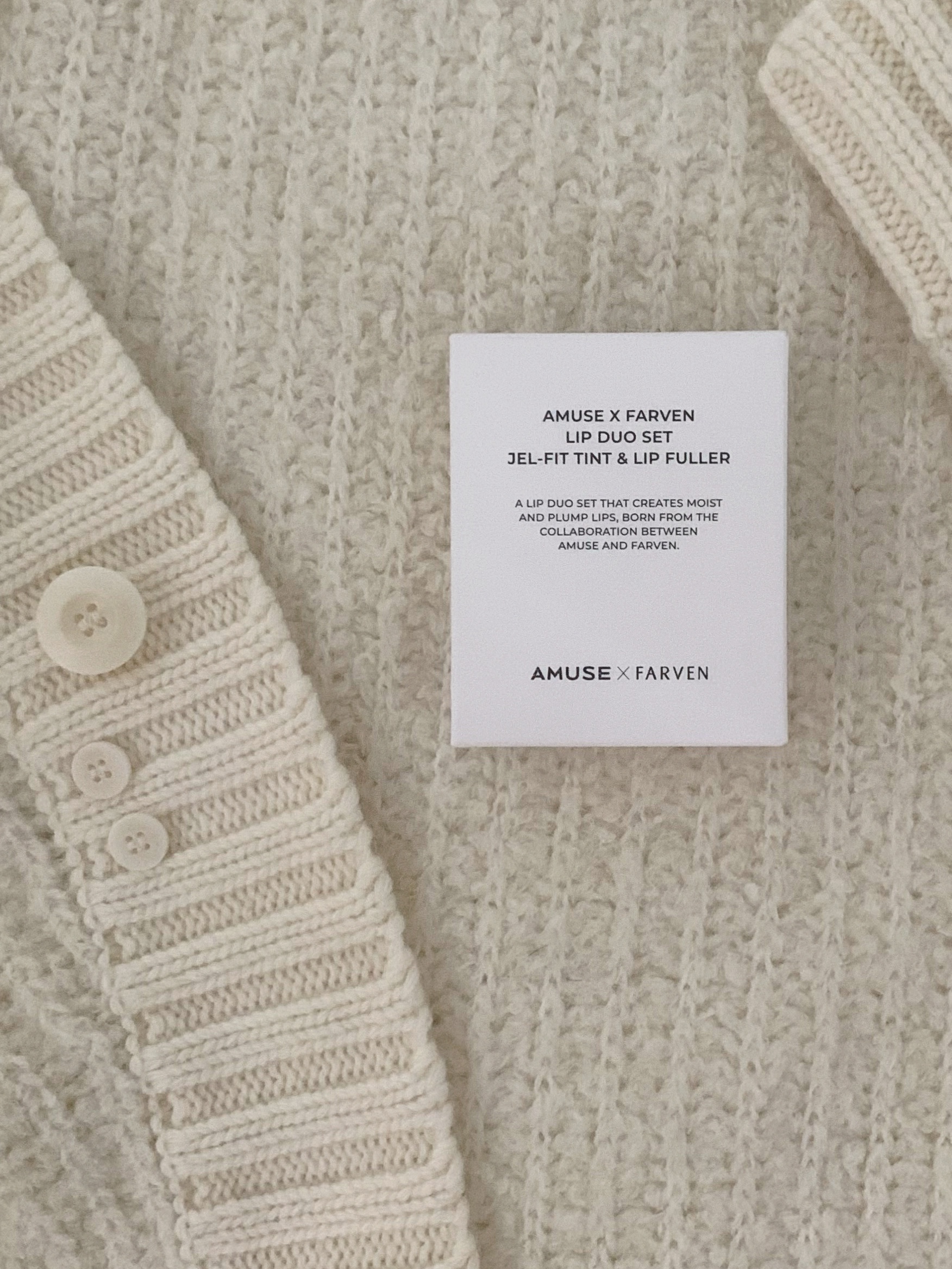 FARVEN Van Shawl Collar Cardigan Ivory 착용 스타일 - 2