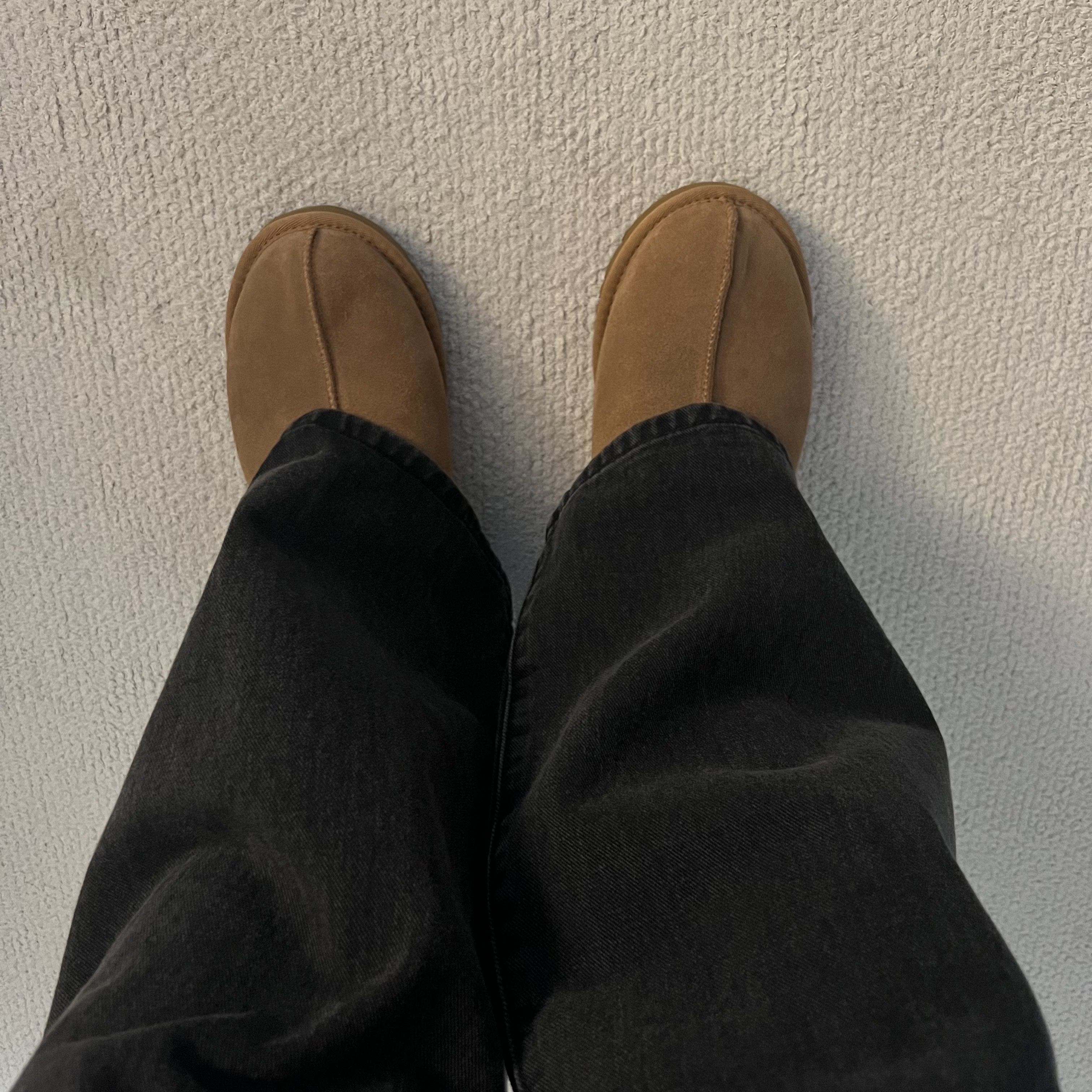 UGG Tasman Slipper Chestnut 착용 스타일 - 7