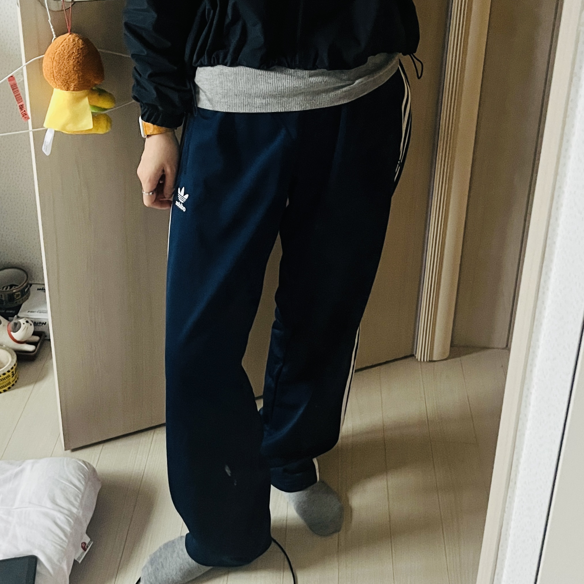 Adidas Adicolor Classics Firebird Track Pants Night Indigo - US Sizing 착용 스타일