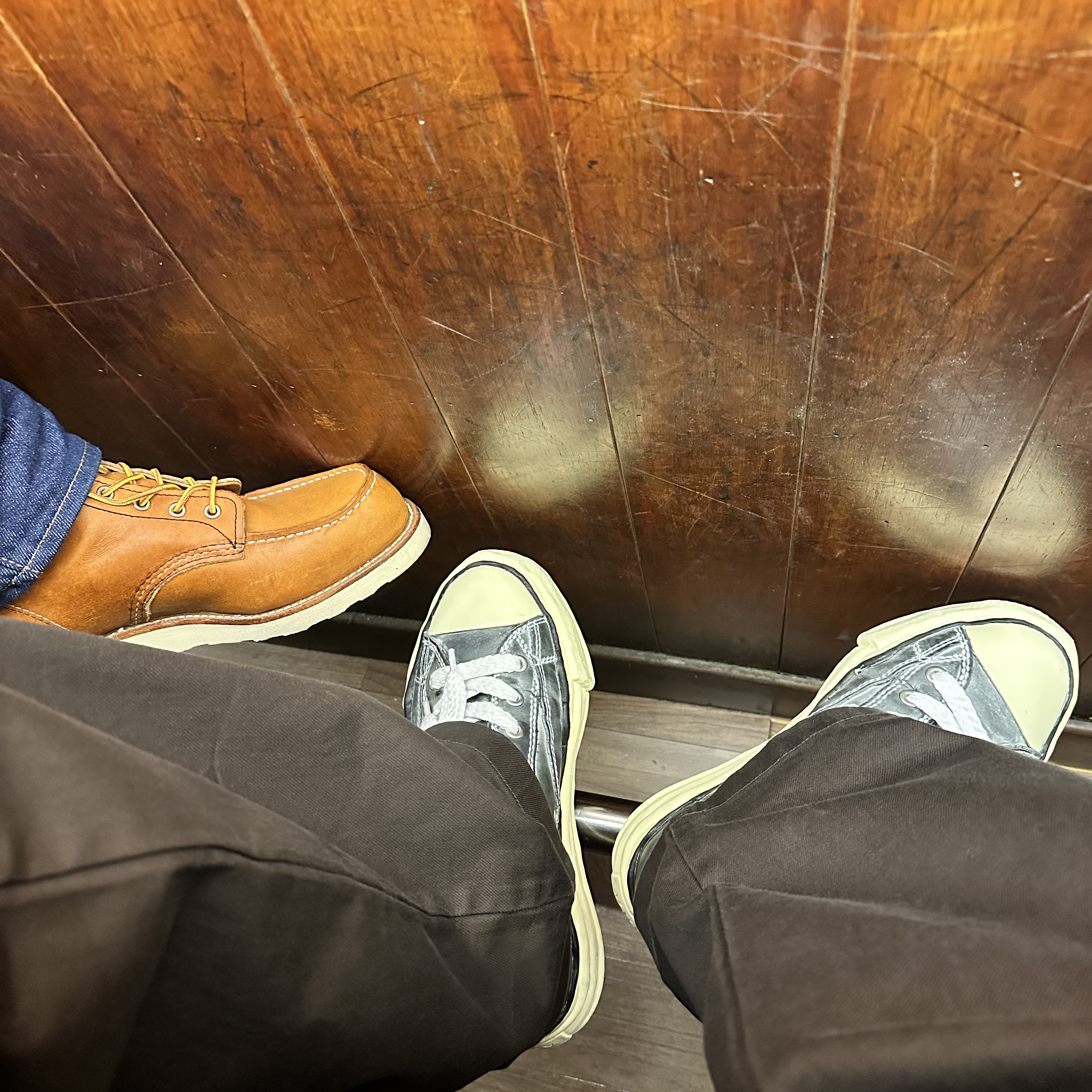Maison Mihara Yasuhiro Peterson OG Sole Paraffin Leather Low-top Sneakers Black, Red Wing 6 Inch Classic Moc Toe 875 Oro Legacy - D 착용 스타일