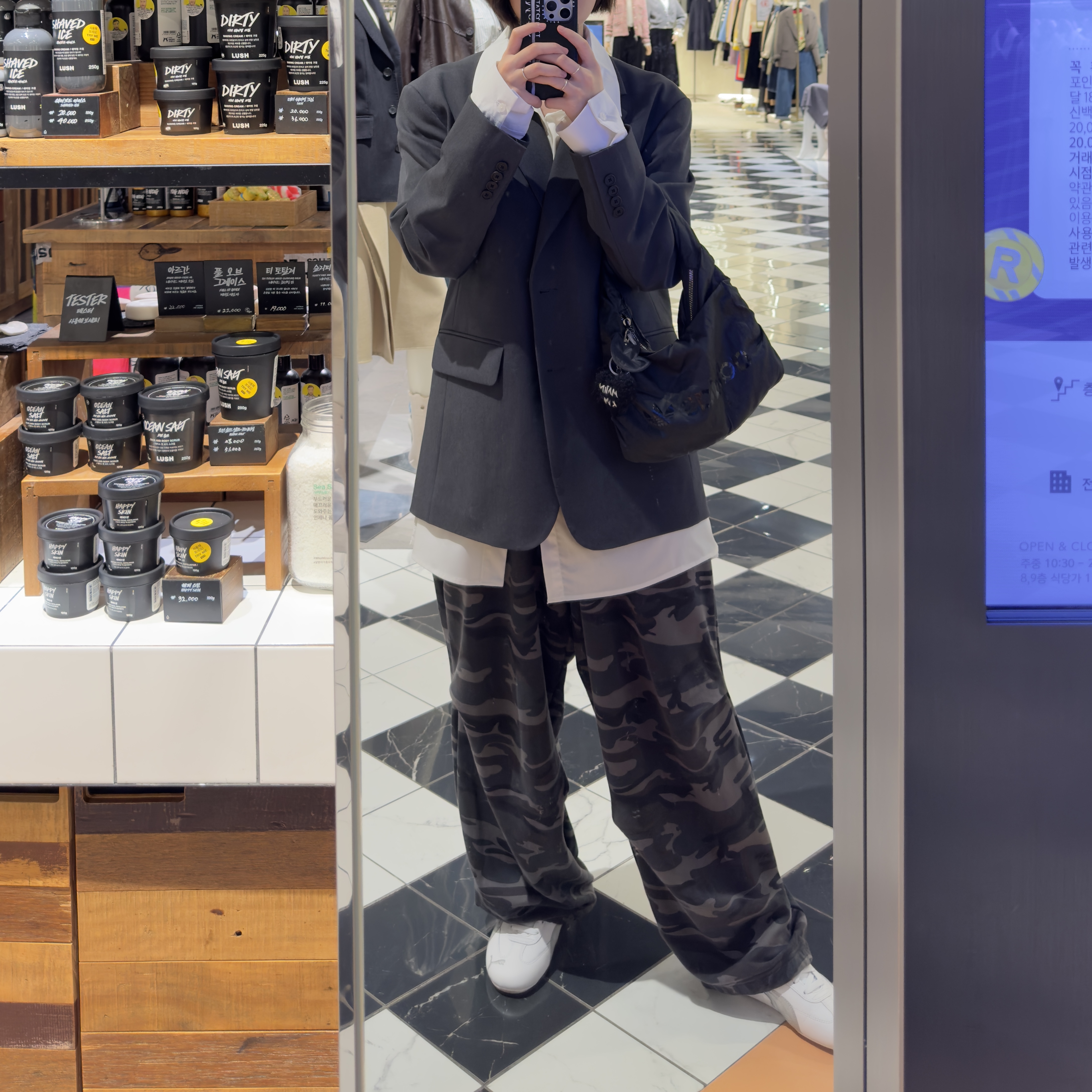 Adidas Satin Small Shoulder Bag Black, Puma Speedcat Lth White Silver 착용 스타일