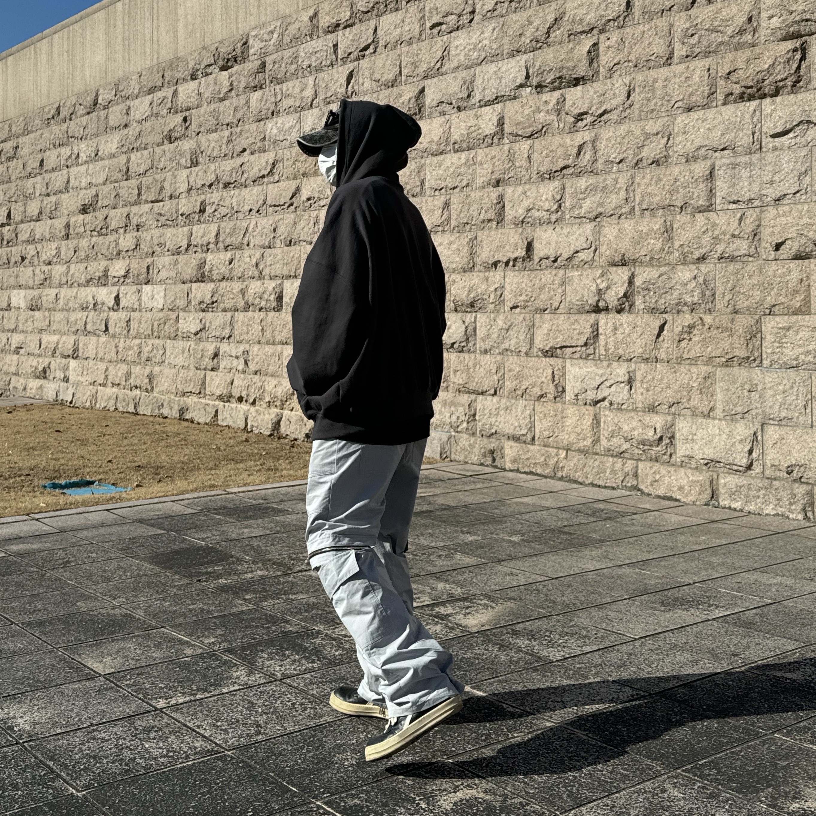 Rick Owens Porterville Geobasket Black Milk, Permanent Archive Sweat Hoodie Zip-Up Deep Charcoal 착용 스타일