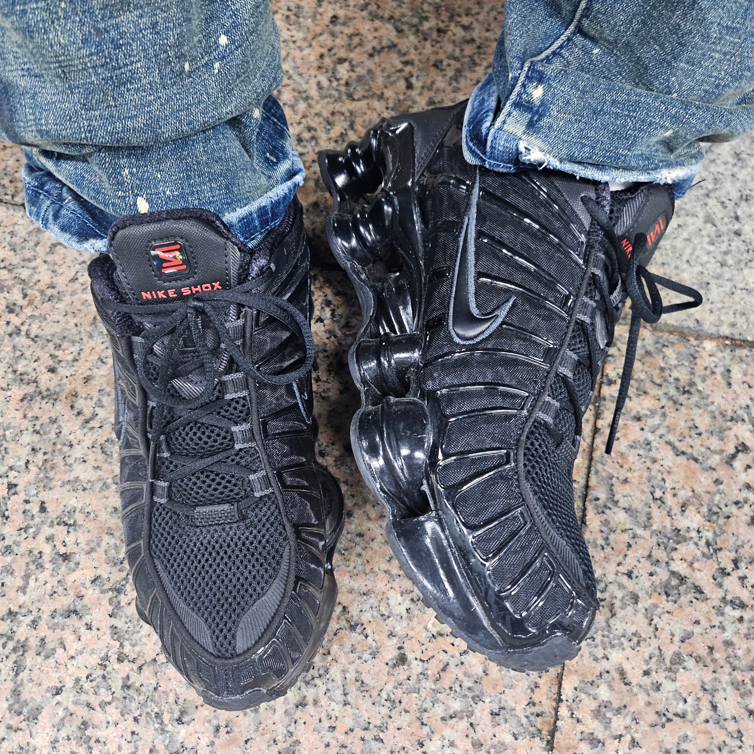(W) Nike Shox TL Black and Max Orange 착용 스타일