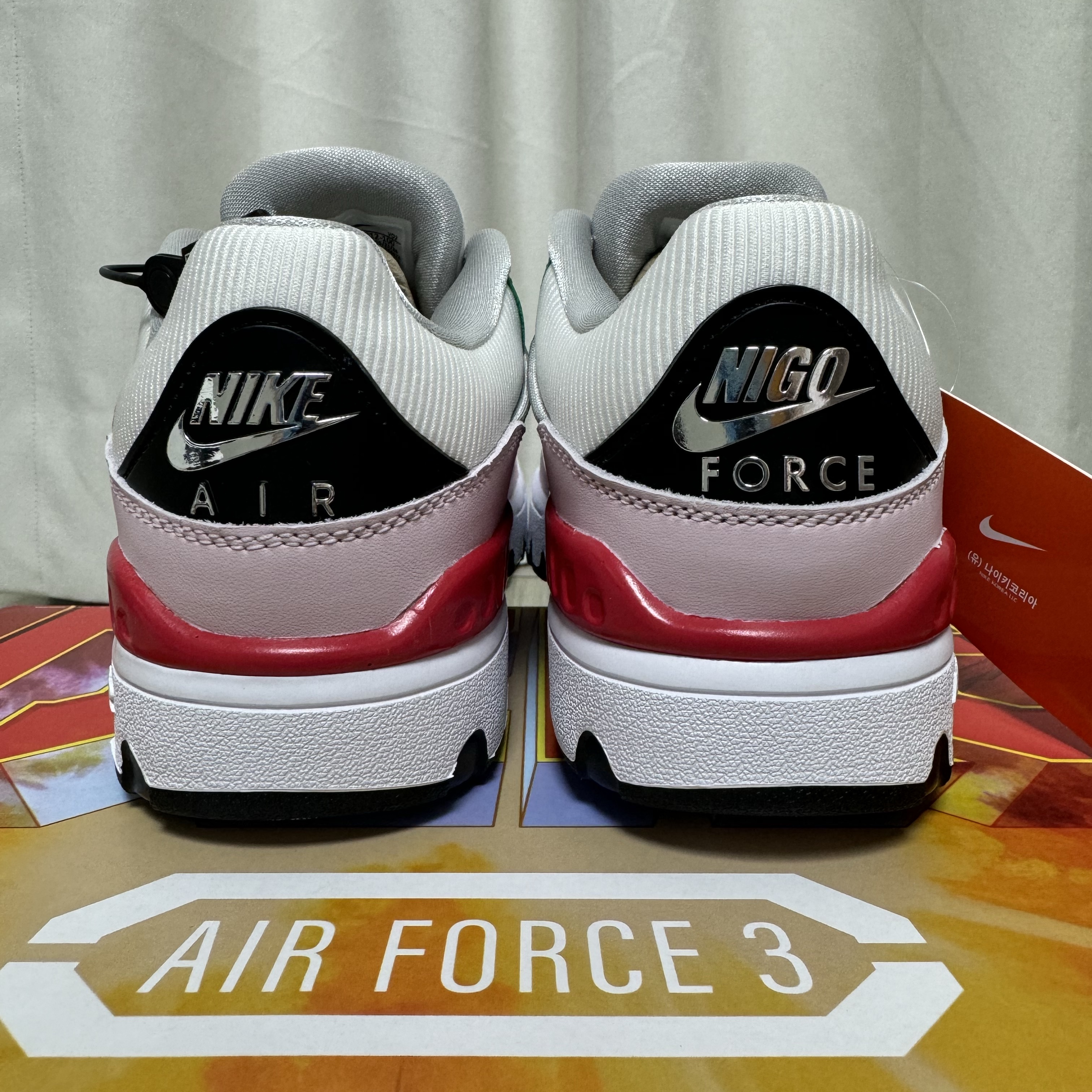 Nike x Nigo Air Force 3 Low SP Blue Void and Tour Yellow 착용 스타일 - 3