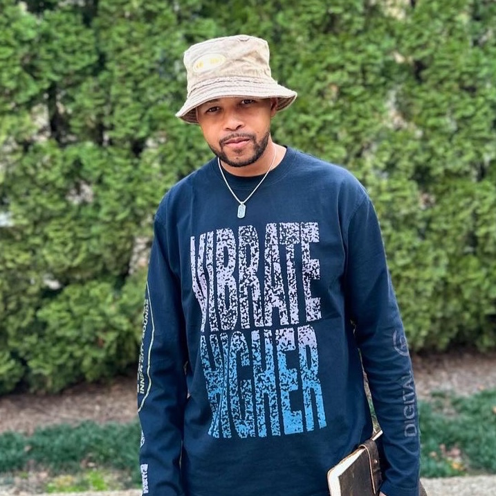 Honor The Gift Vibrations LS Tee Black - 24FW 착용 스타일 - 2