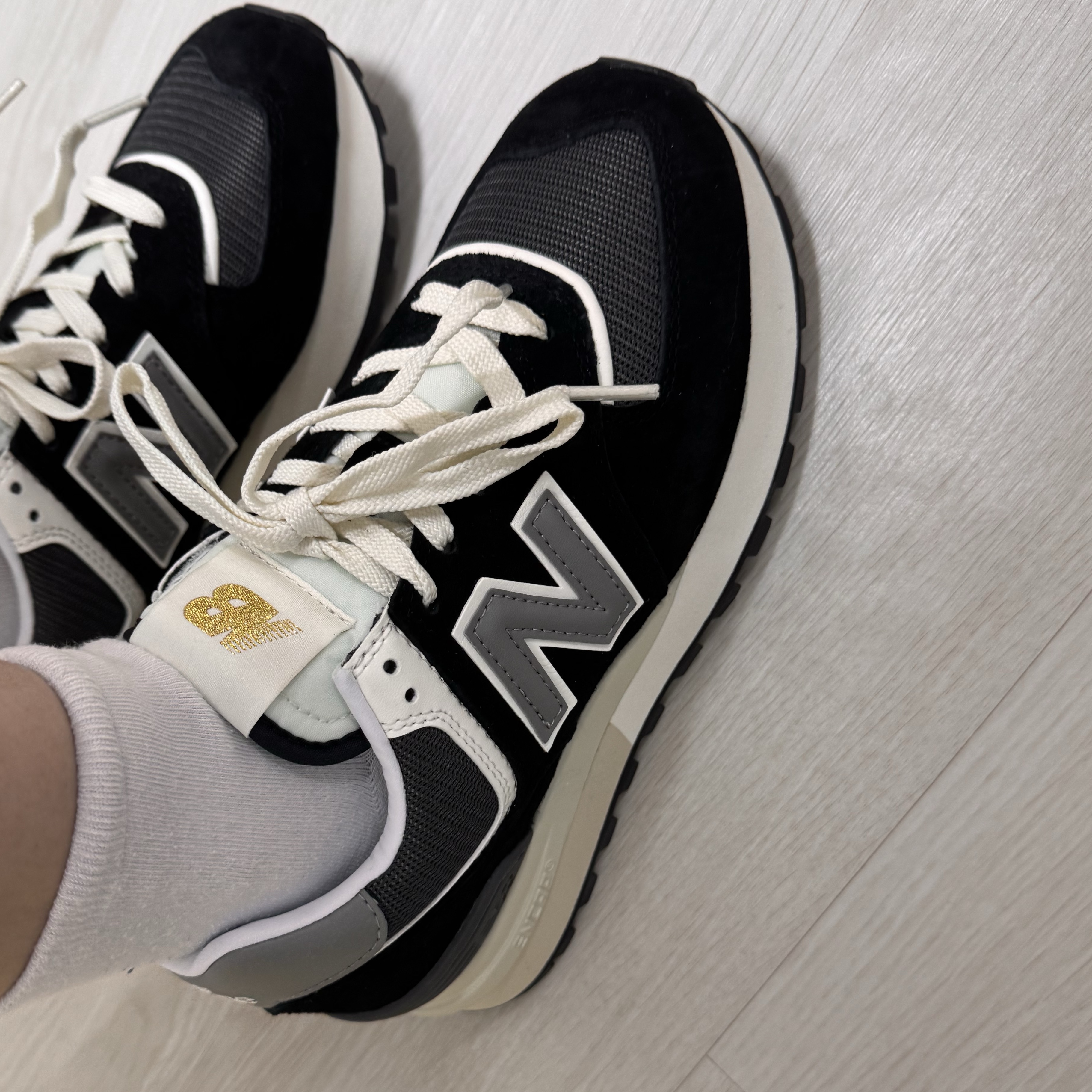 New Balance 574 Legacy Black 착용 스타일