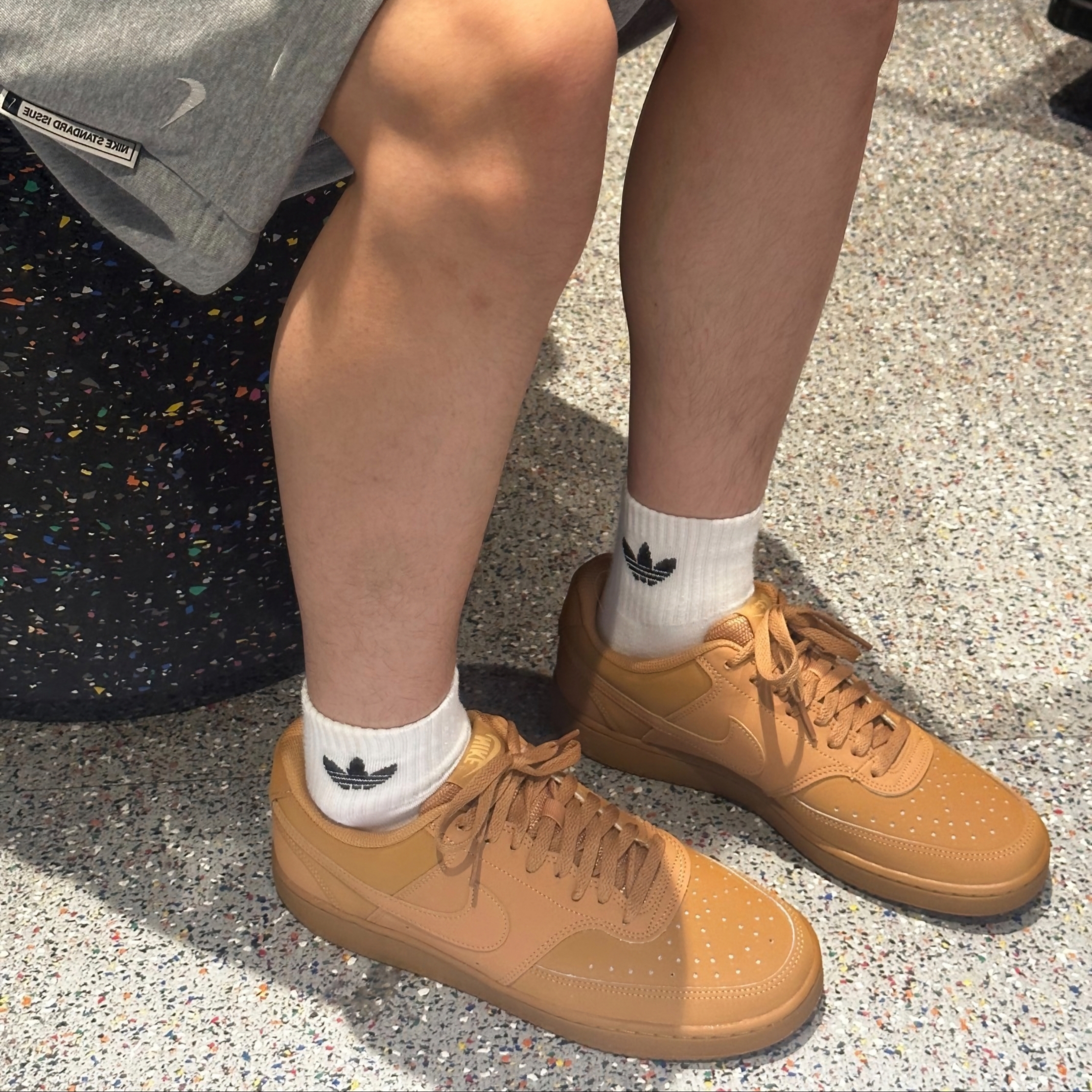 Nike Court Vision Low Flax 착용 스타일