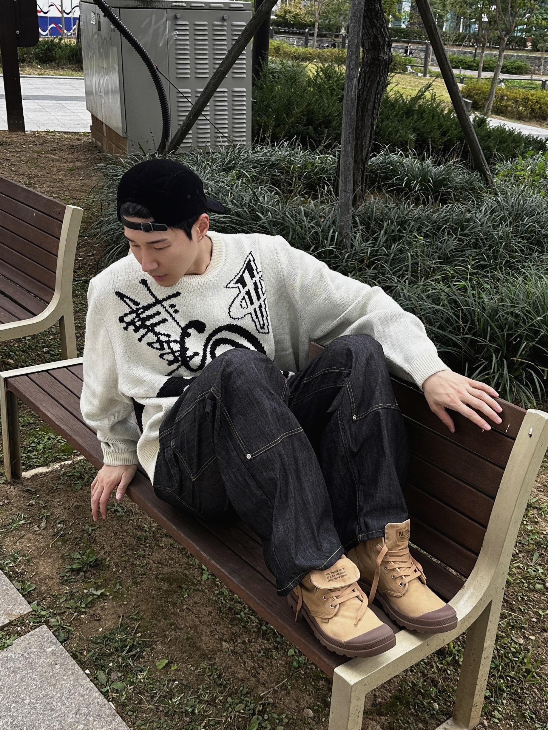 Nike x Stussy NRG LS Knit Sweater Fossil (DR2893-238), Nike x Stussy NRG LS Knit Sweater Fossil (DR2894-238) 착용 스타일 - 1