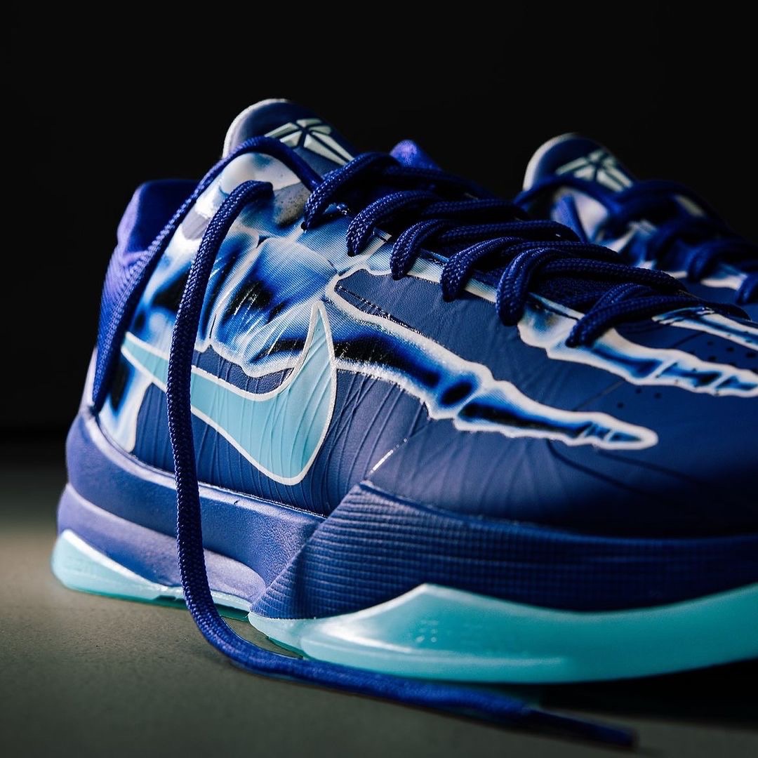 Nike Kobe 5 Protro Deep Royal Blue 착용 스타일 - 2