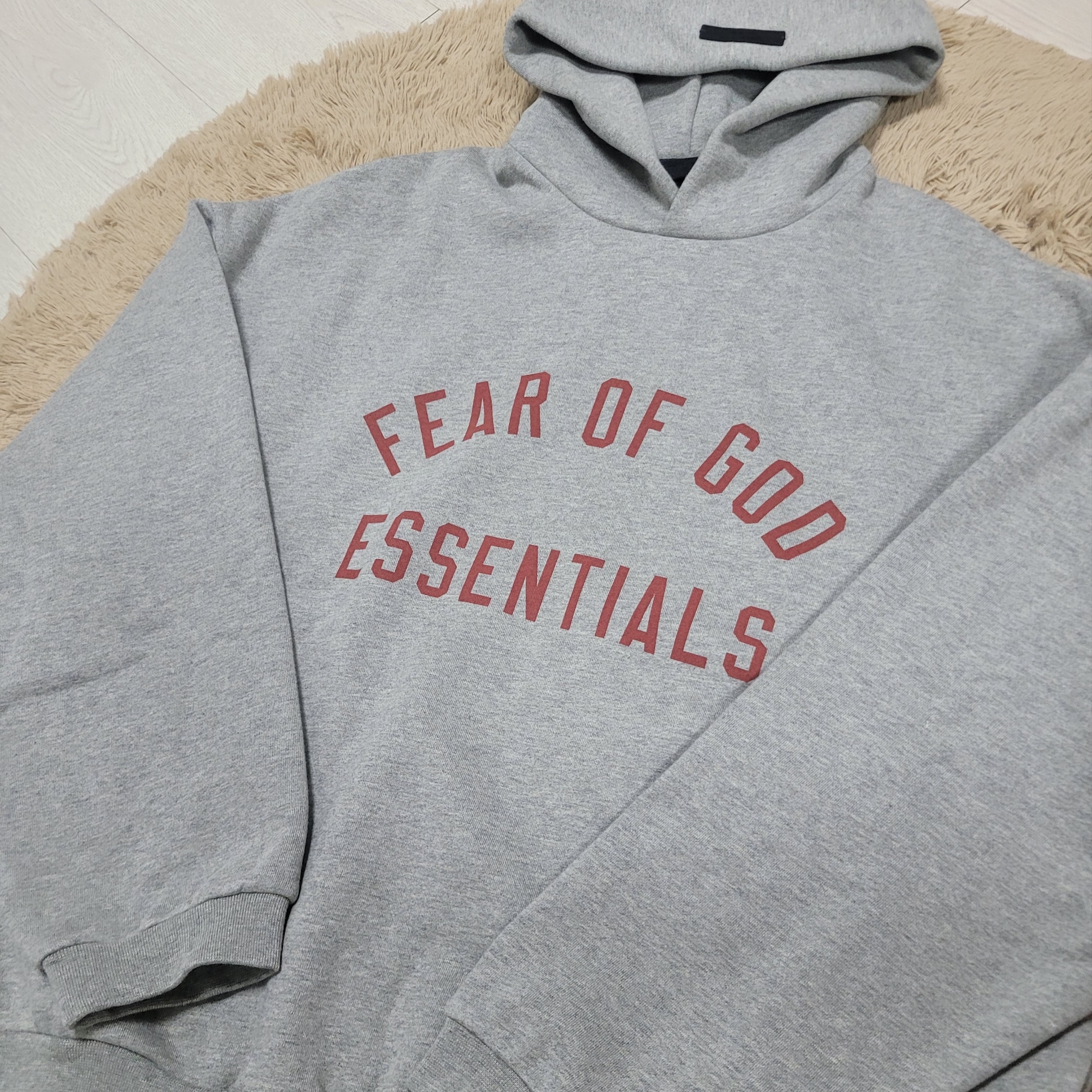Essentials Fleece Hoodie Dark Heather - 24FW 착용 스타일 - 1