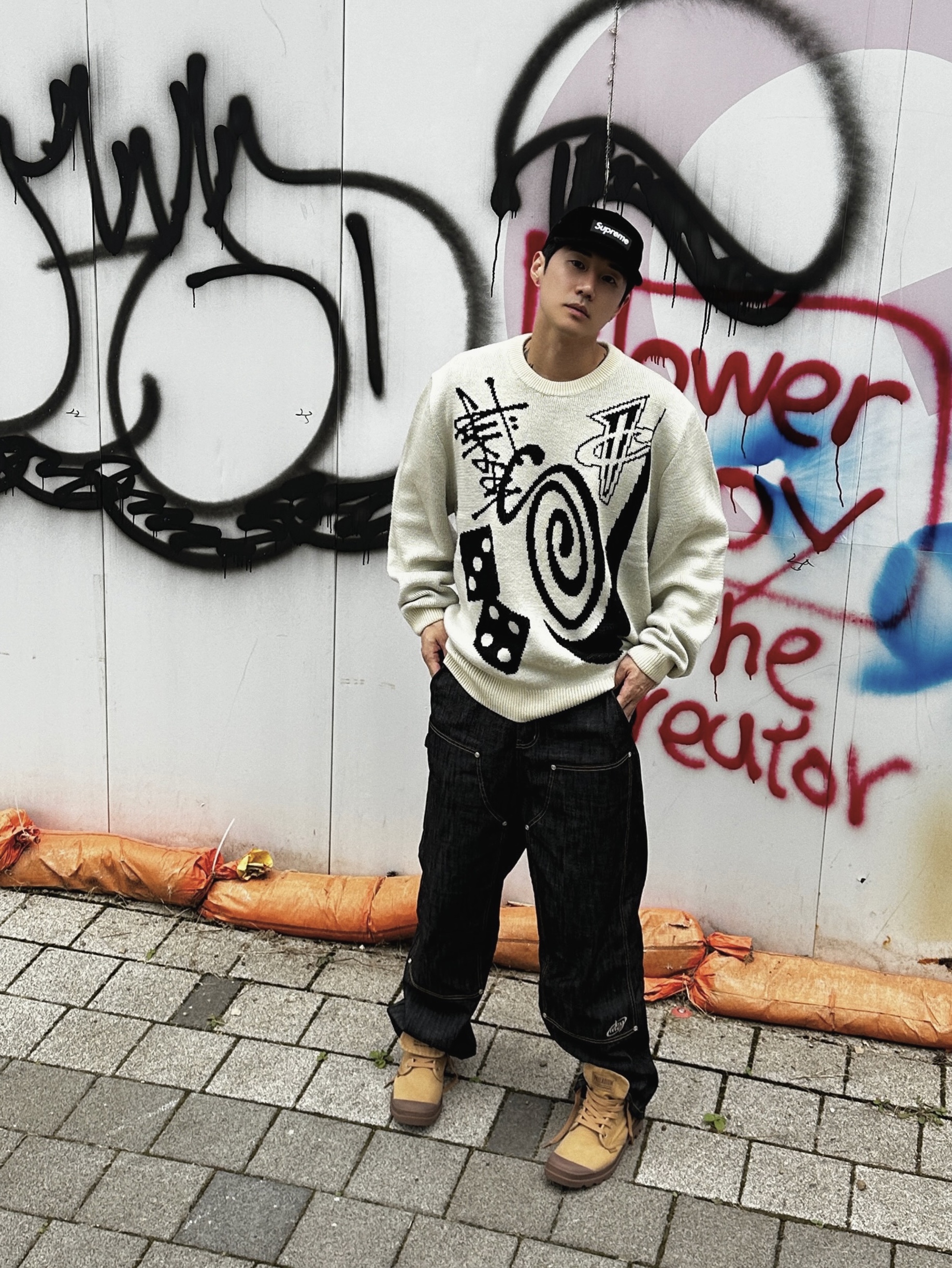 Nike x Stussy NRG LS Knit Sweater Fossil (DR2893-238), Nike x Stussy NRG LS Knit Sweater Fossil (DR2894-238) 착용 스타일 - 3