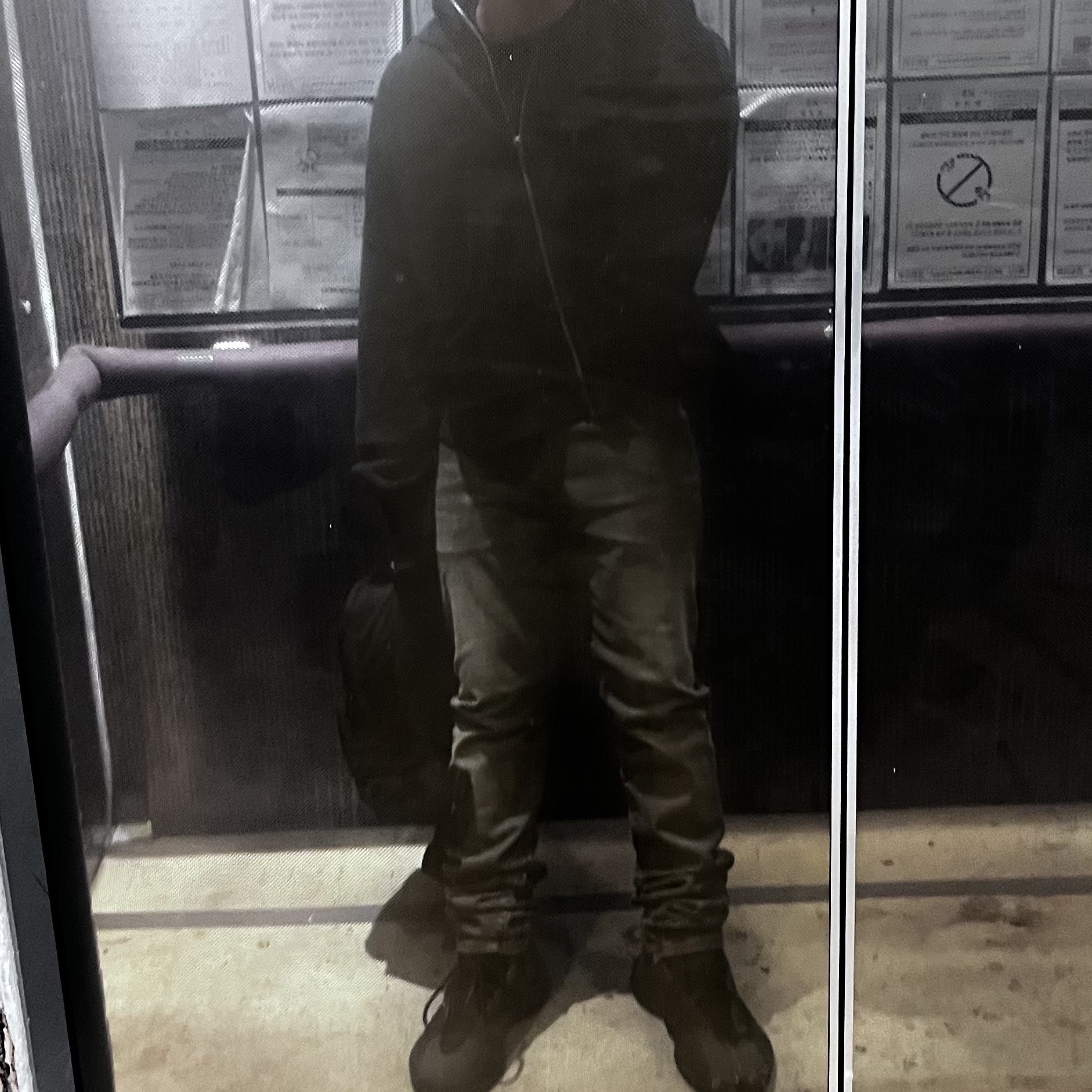 Undermycar Legion.03 Slim Fit Blue Stitch Washed Jeans Washed Gray, Adidas Yeezy QNTM Onyx 착용 스타일