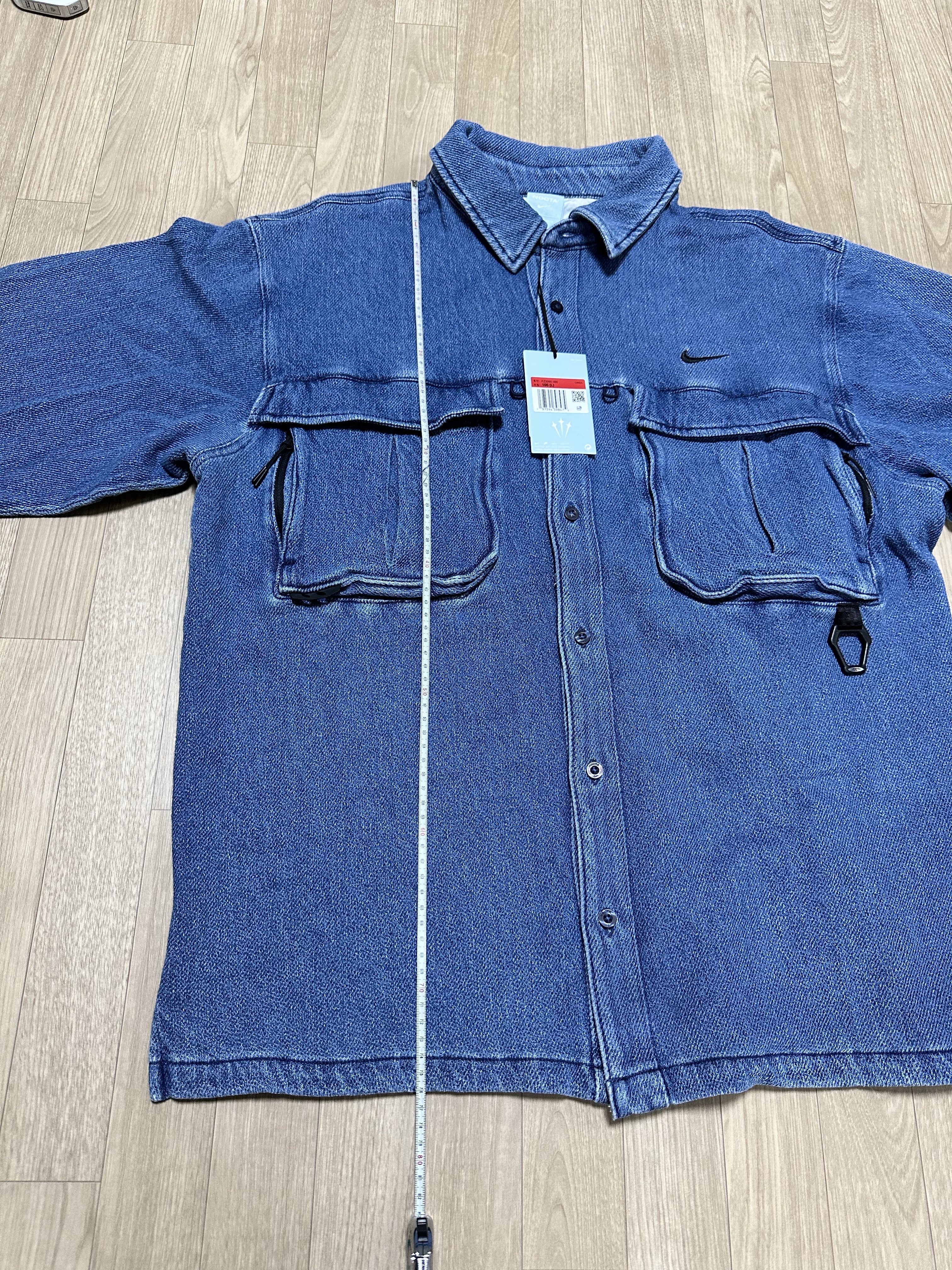 Nike x Drake Nocta Opal Lily Pad Denim Shirt French Blue (FZ3260-486) 착용 스타일 - 1