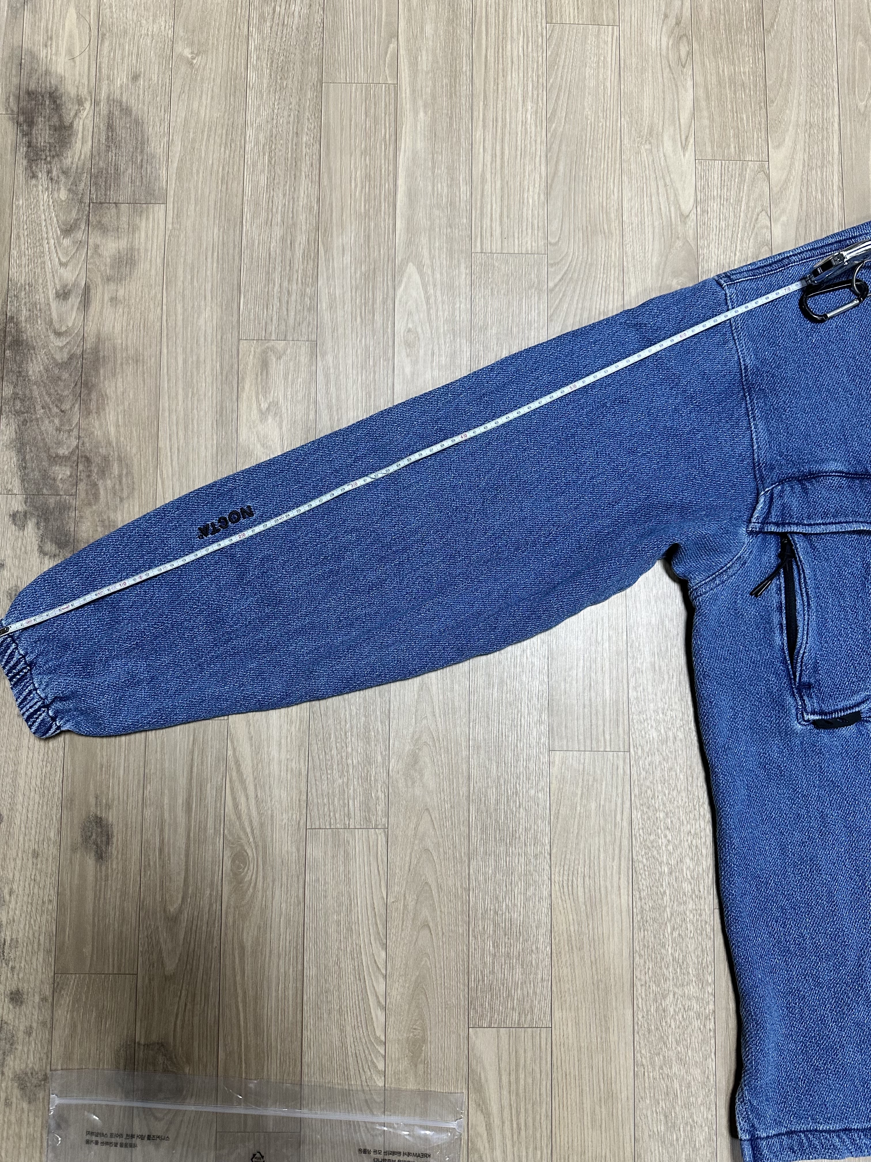 Nike x Drake Nocta Opal Lily Pad Denim Shirt French Blue (FZ3260-486) 착용 스타일 - 3