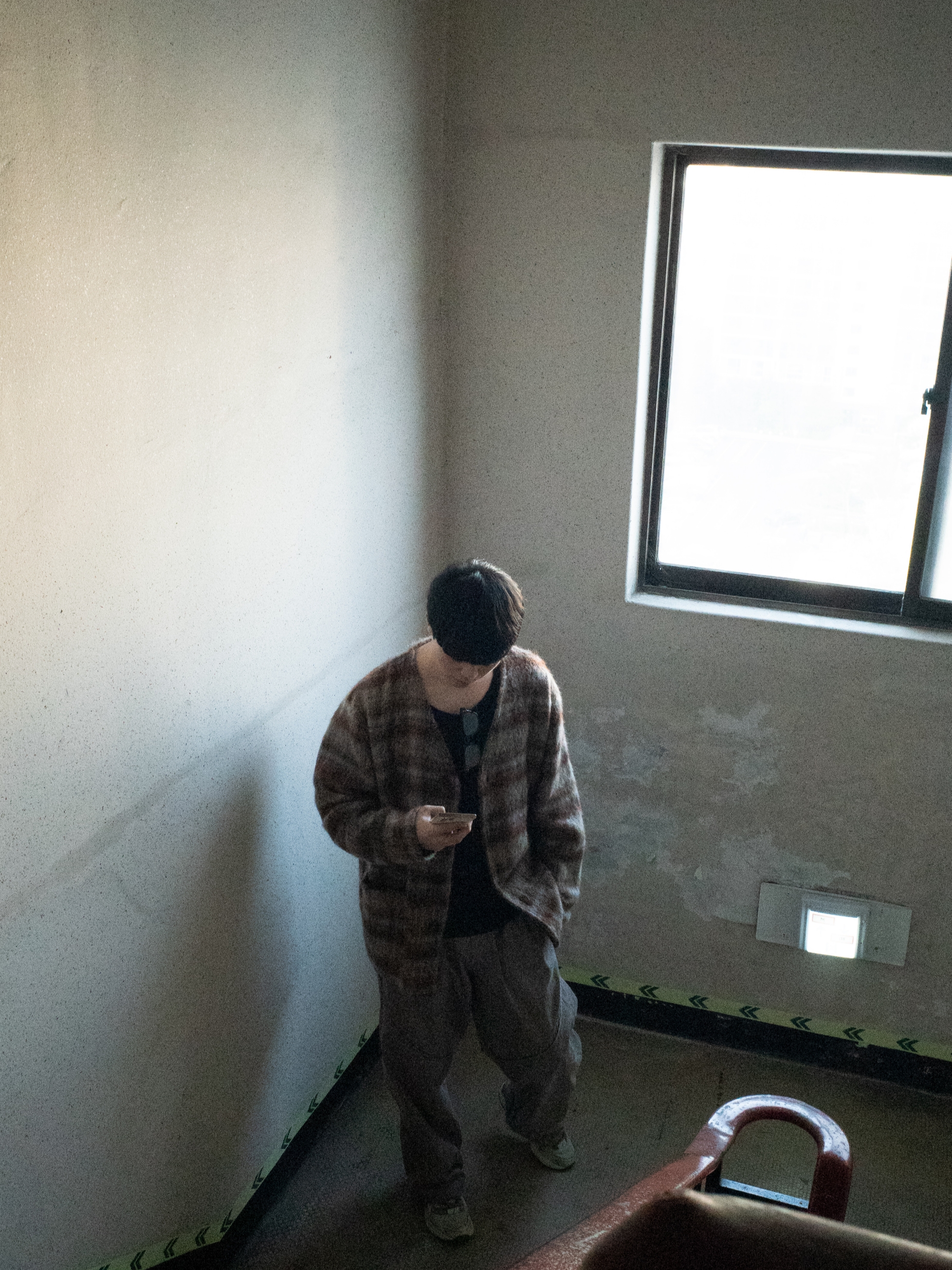 Our Legacy Cardigan Mohair Ament Check, Asics Gel-1130 Birch Dark Taupe - Korea Exclusive 착용 스타일 - 3