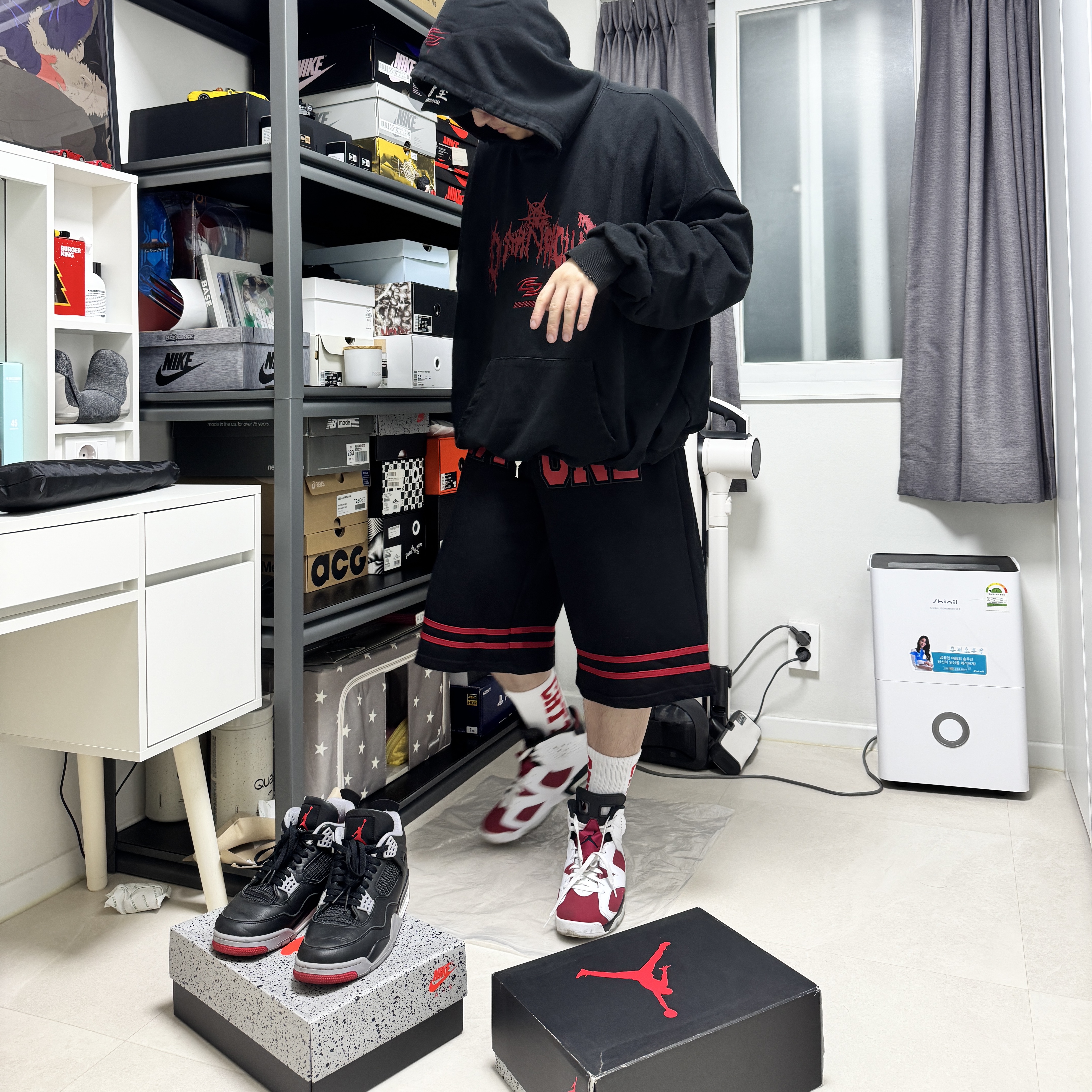 Undermycar x Emostanceclub Deremo Double Logo Oversized Hoodie Toreador - 23FW, Jordan 4 Retro Bred Reimagined 착용 스타일 - 2