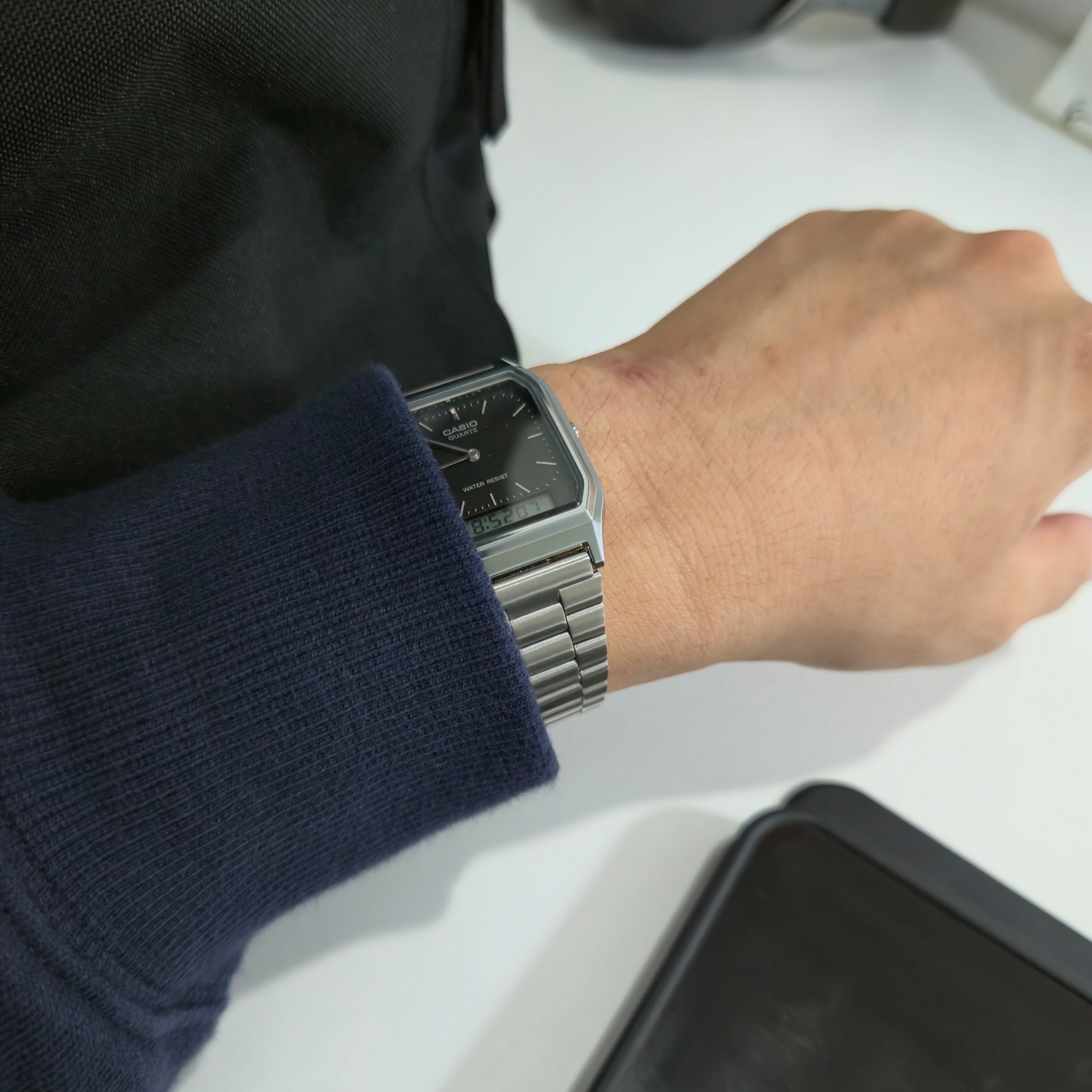 Casio AQ-230A-1DMQ 착용 스타일
