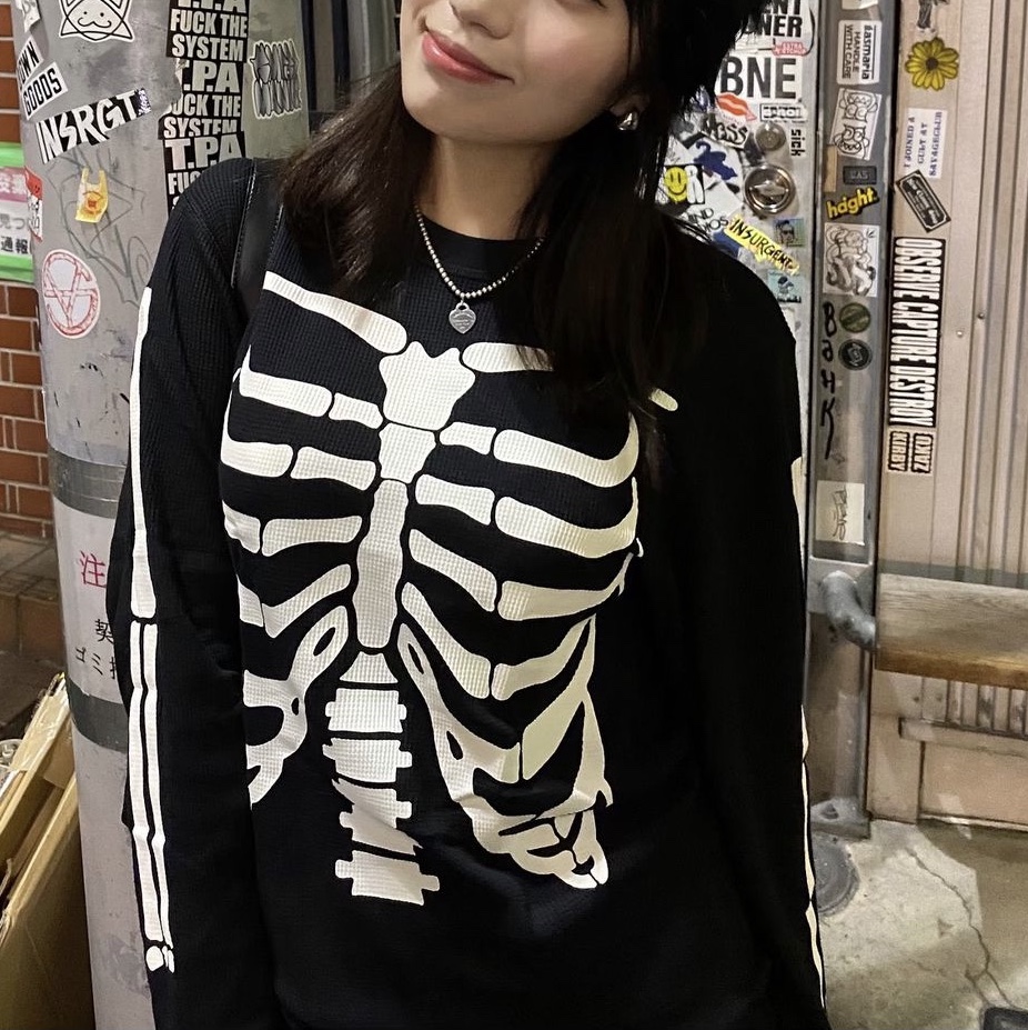 Supreme Hanes Bones Thermal Crew Black (1 Pack) 착용 스타일