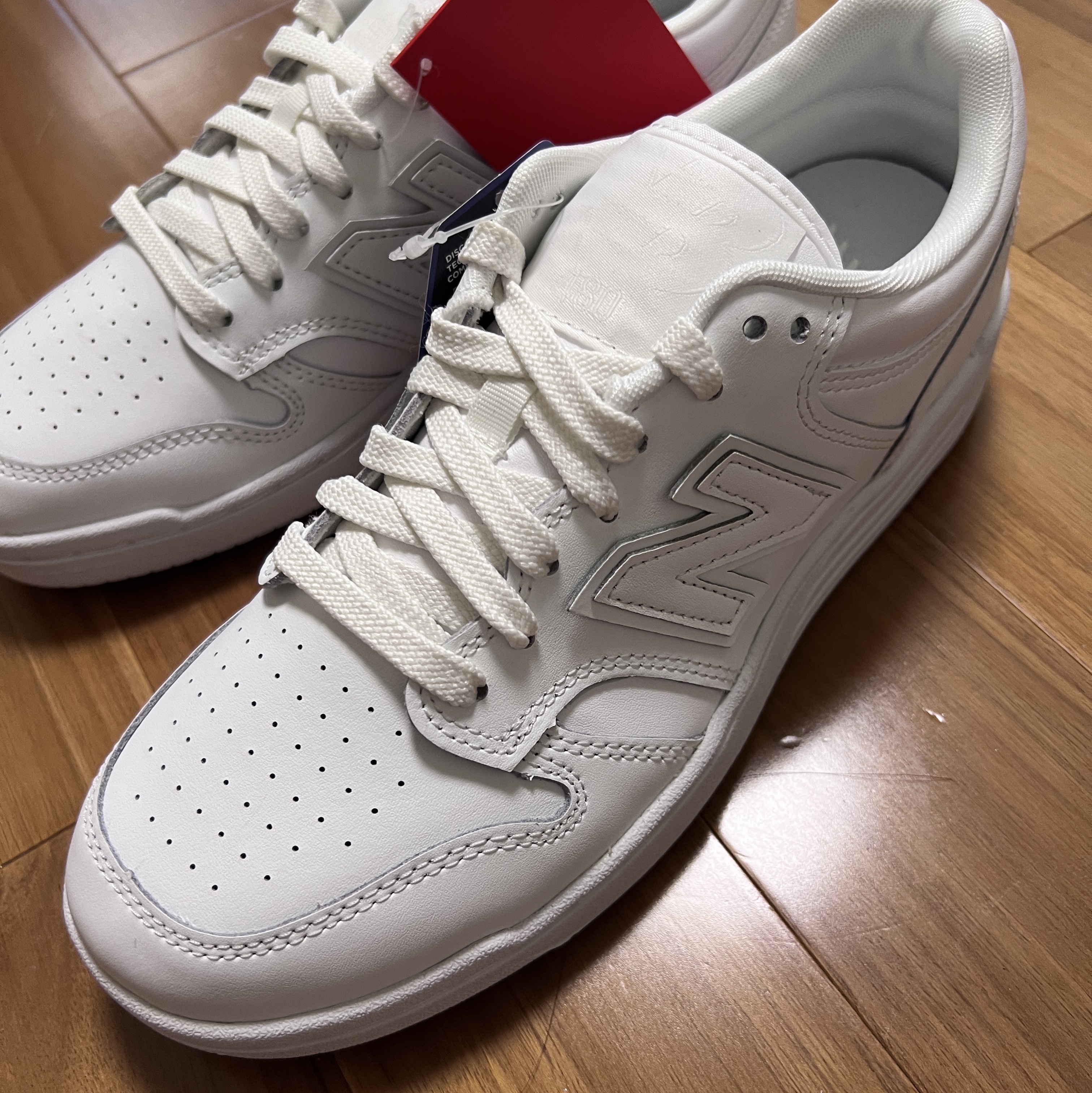 New Balance 480 Triple White 착용 스타일